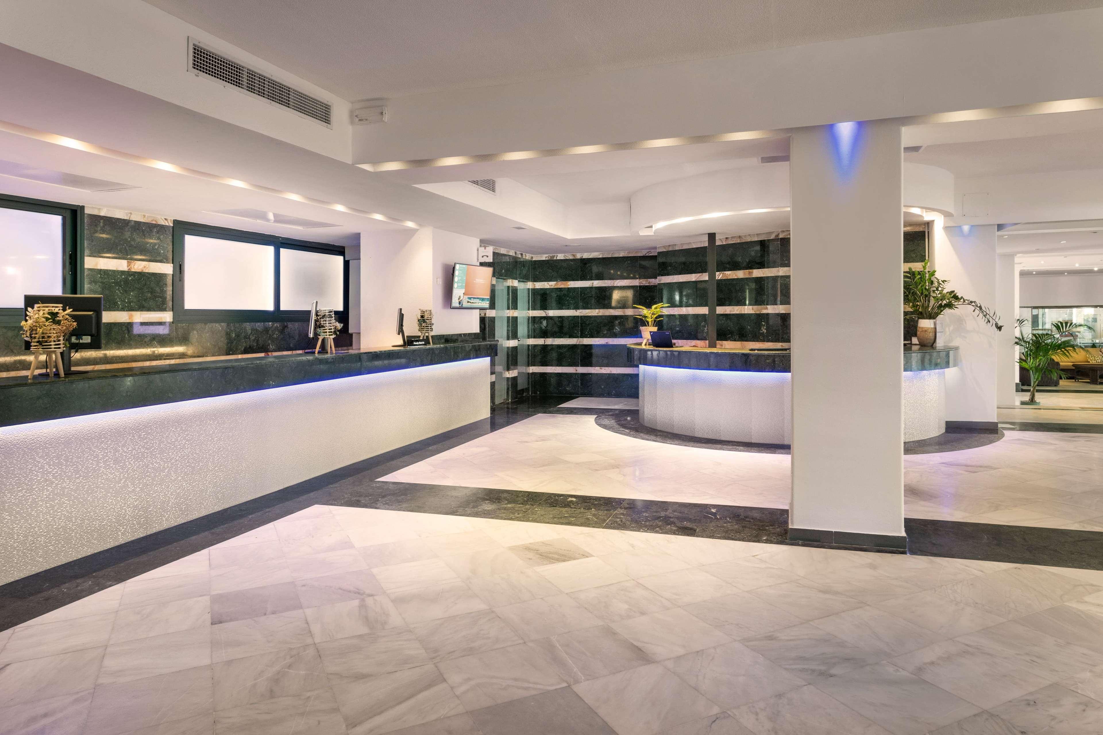 Sol Milanos Pingüinos by null