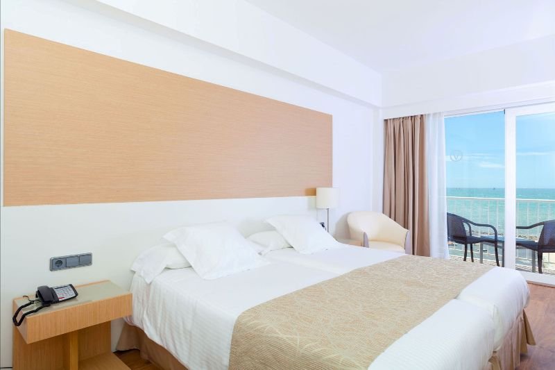 Visit Hotel Alexandra
