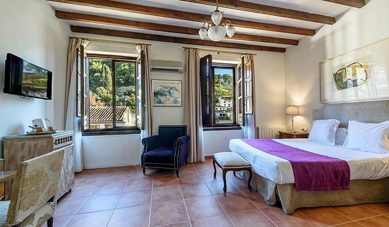 Hotel Palacio de Santa Ines, siglo XVI by null