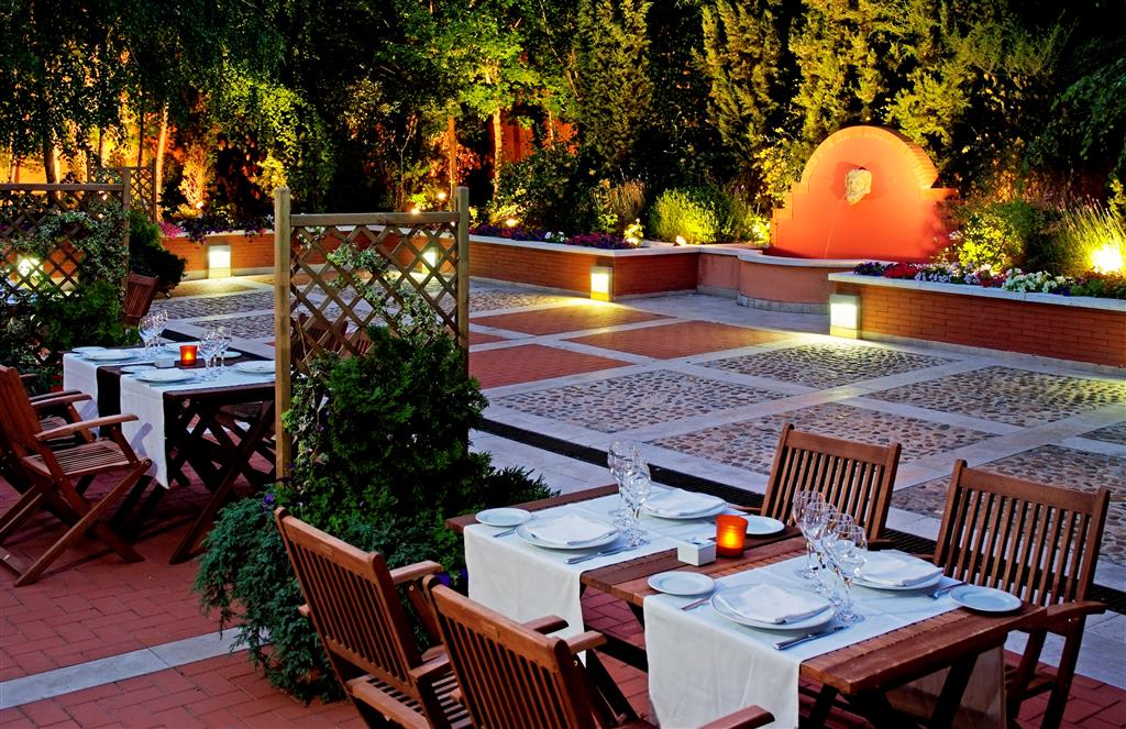 Hotel Recoletos by null