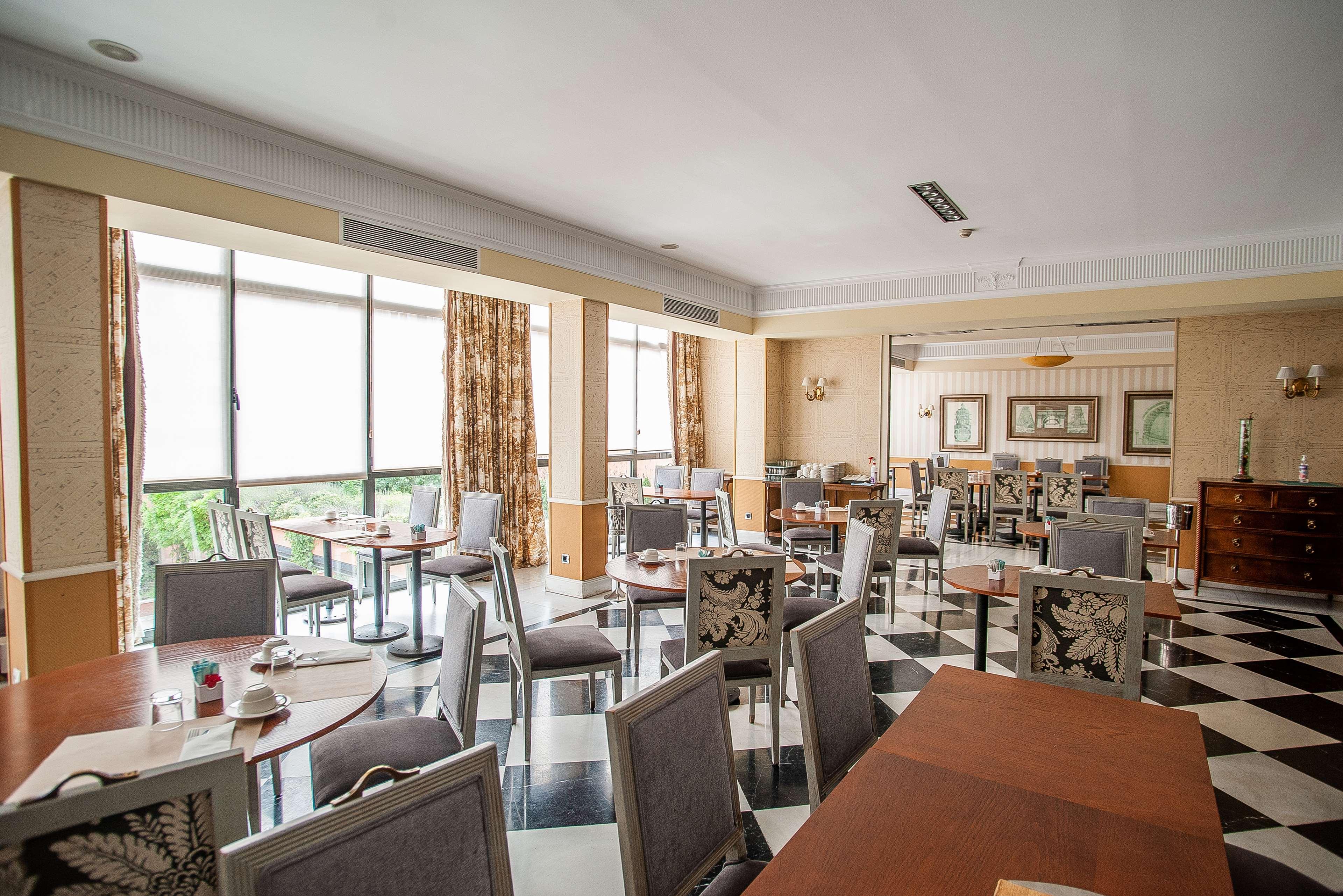 Hotel Recoletos by null