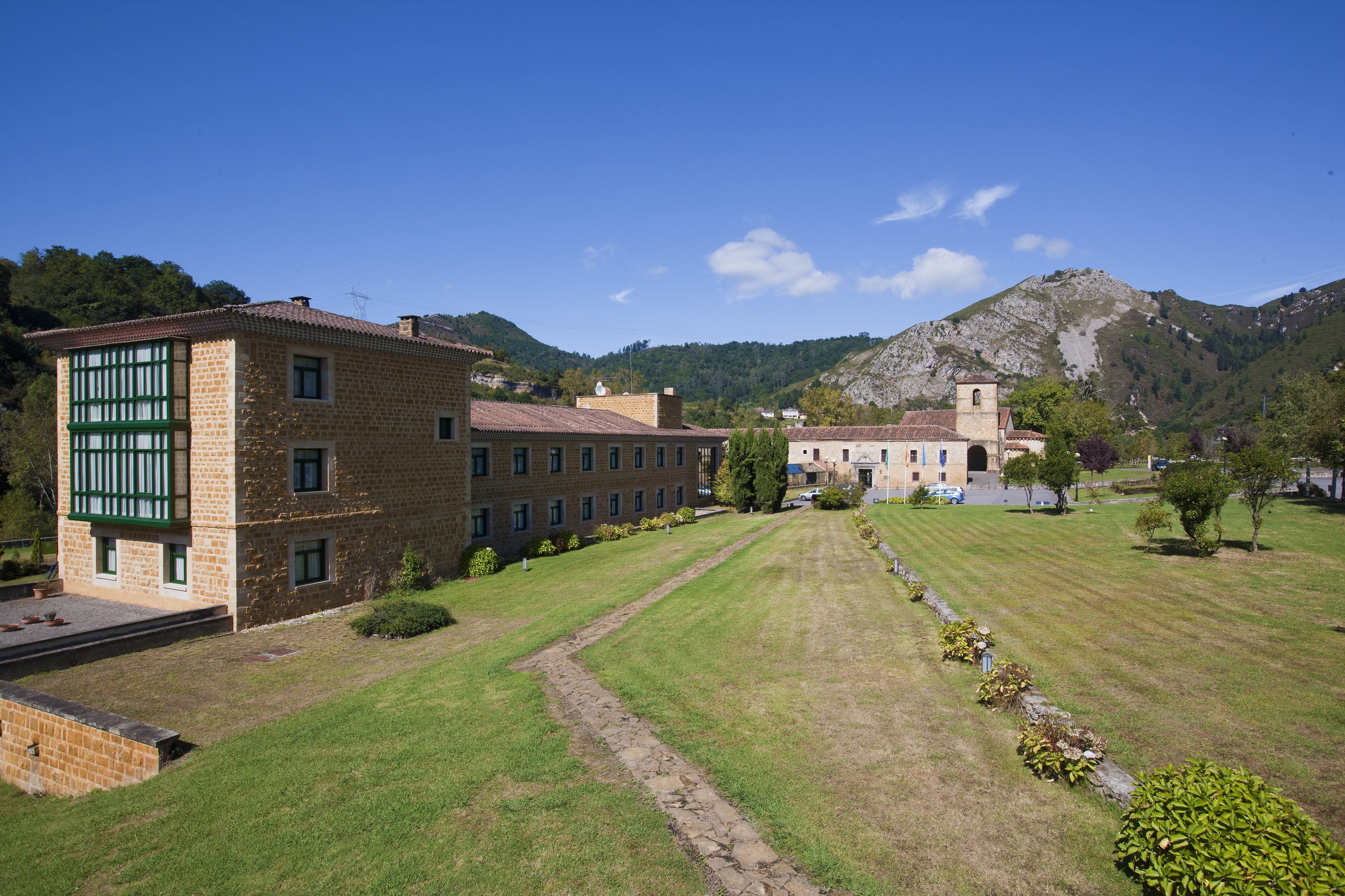 Parador de Cangas de Onis by null