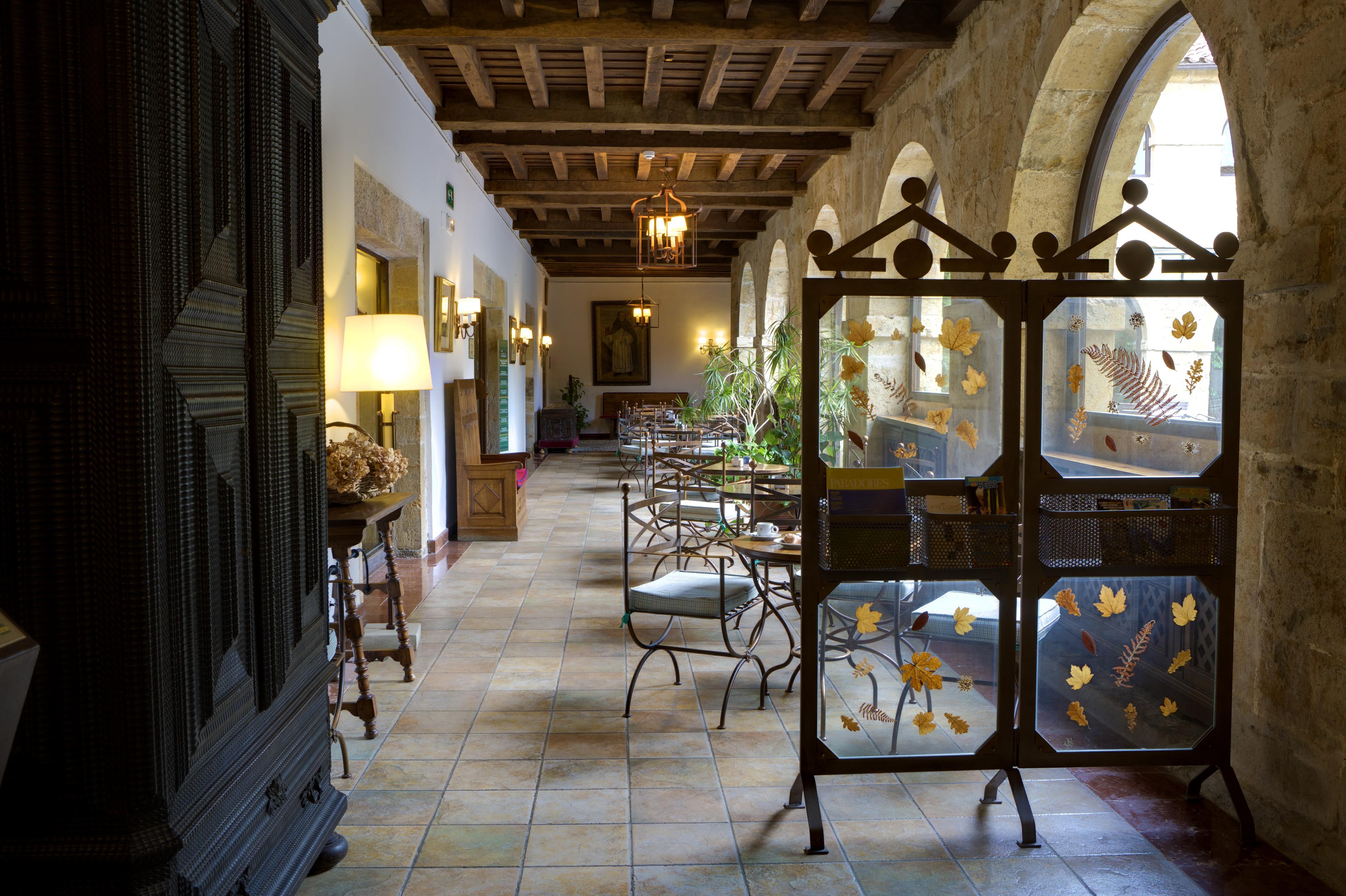 Parador de Cangas de Onis by null