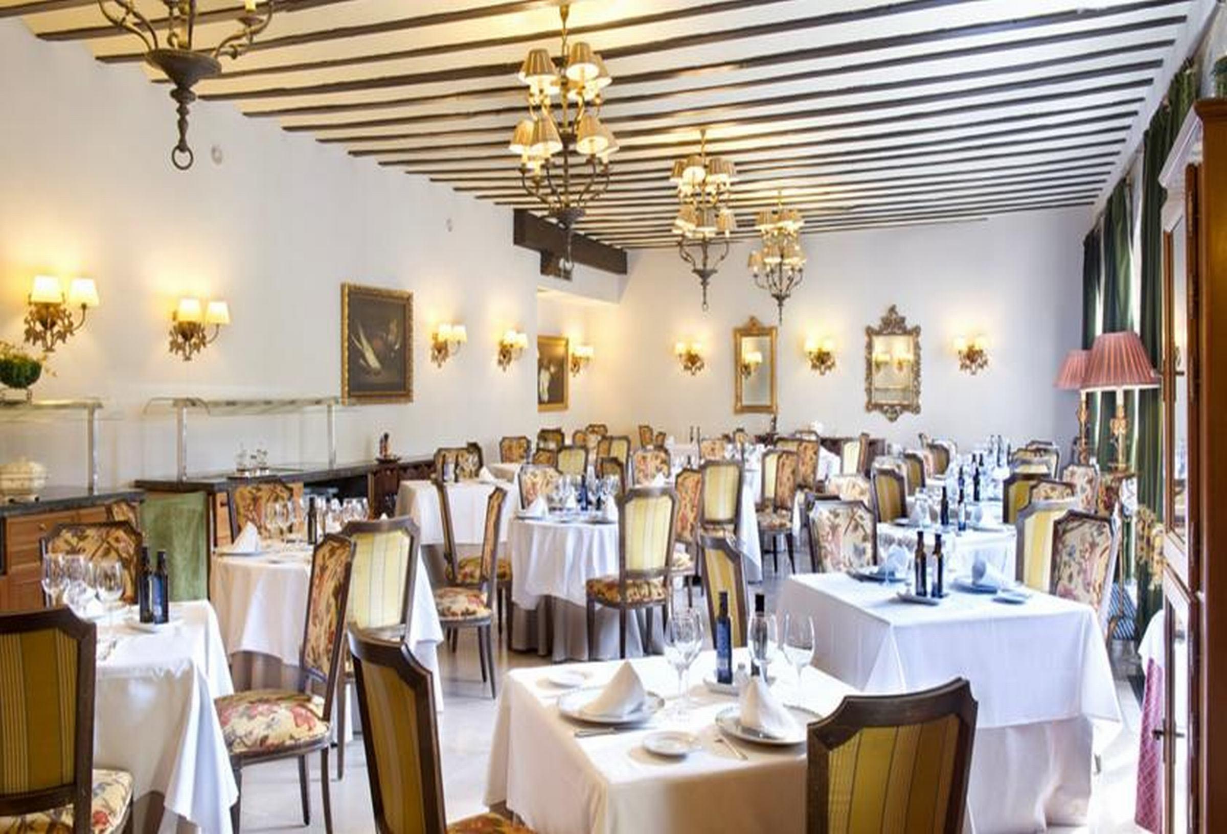 Parador de Santillana Gil Blas by null