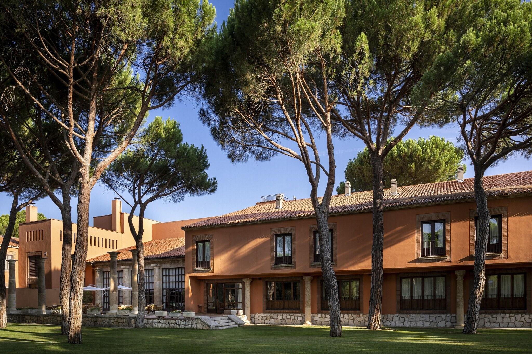 Parador de Tordesillas by null