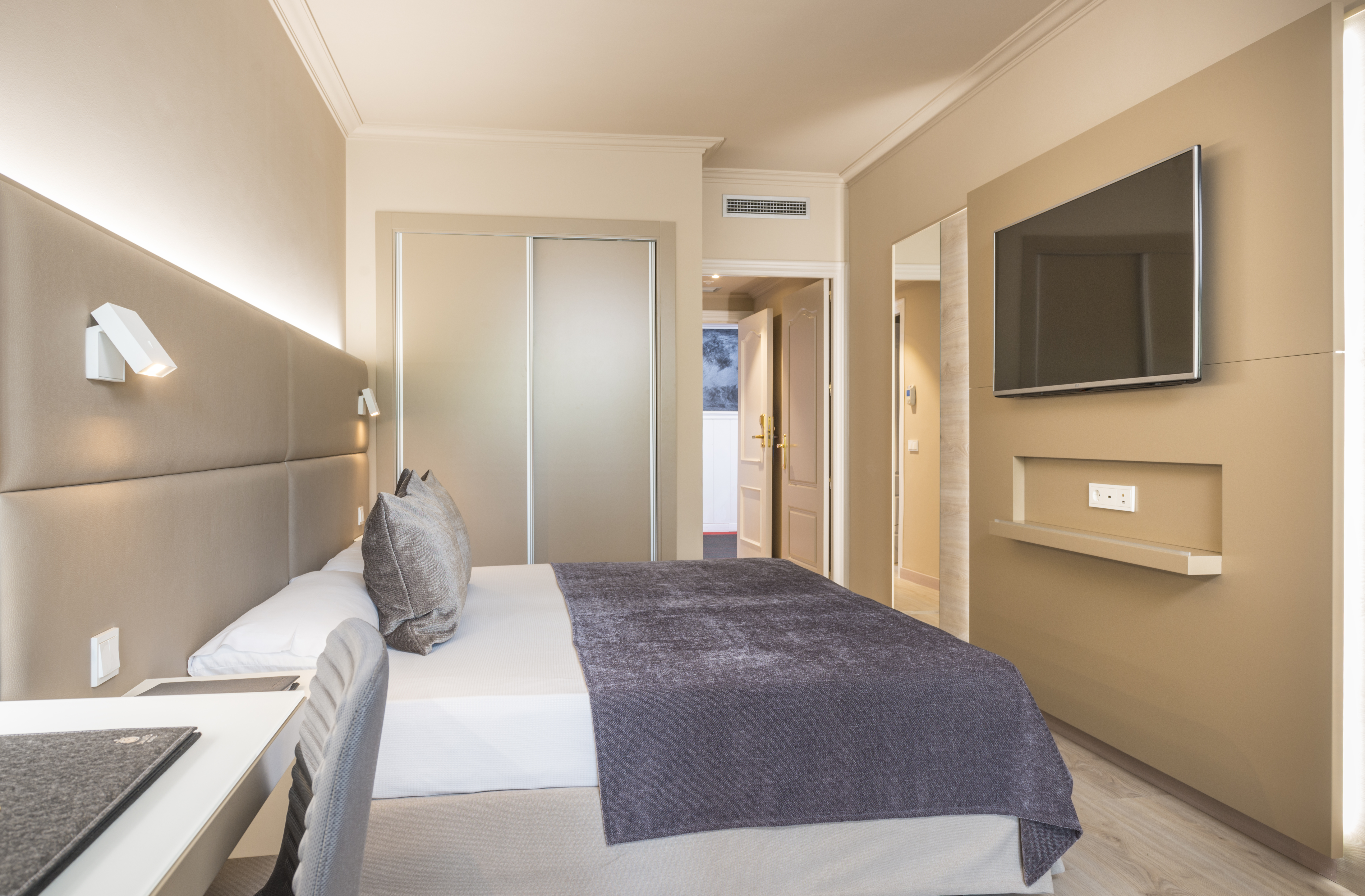 Imagem da galeria de Zenit Barcelona