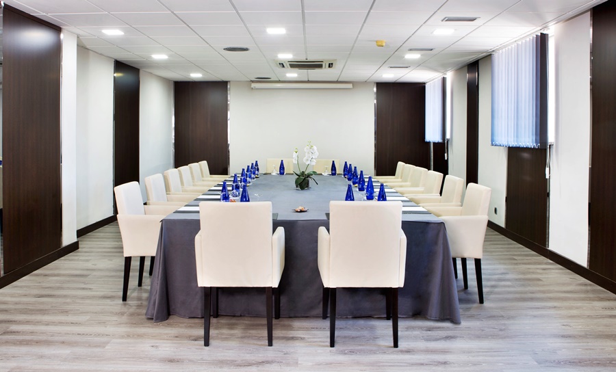 Hotel Chamartin the One - photo