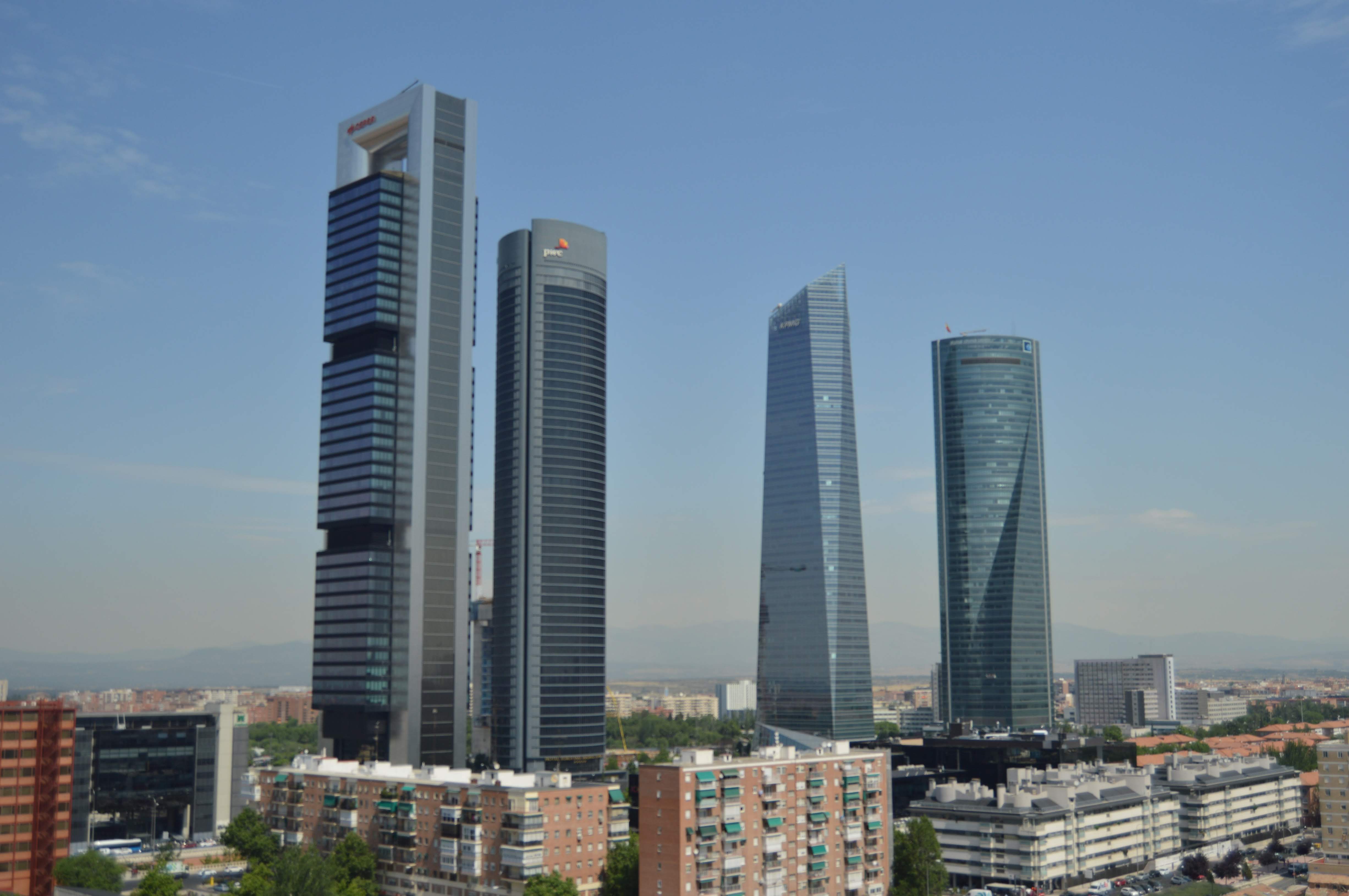 Hotel Chamartin the One - photo