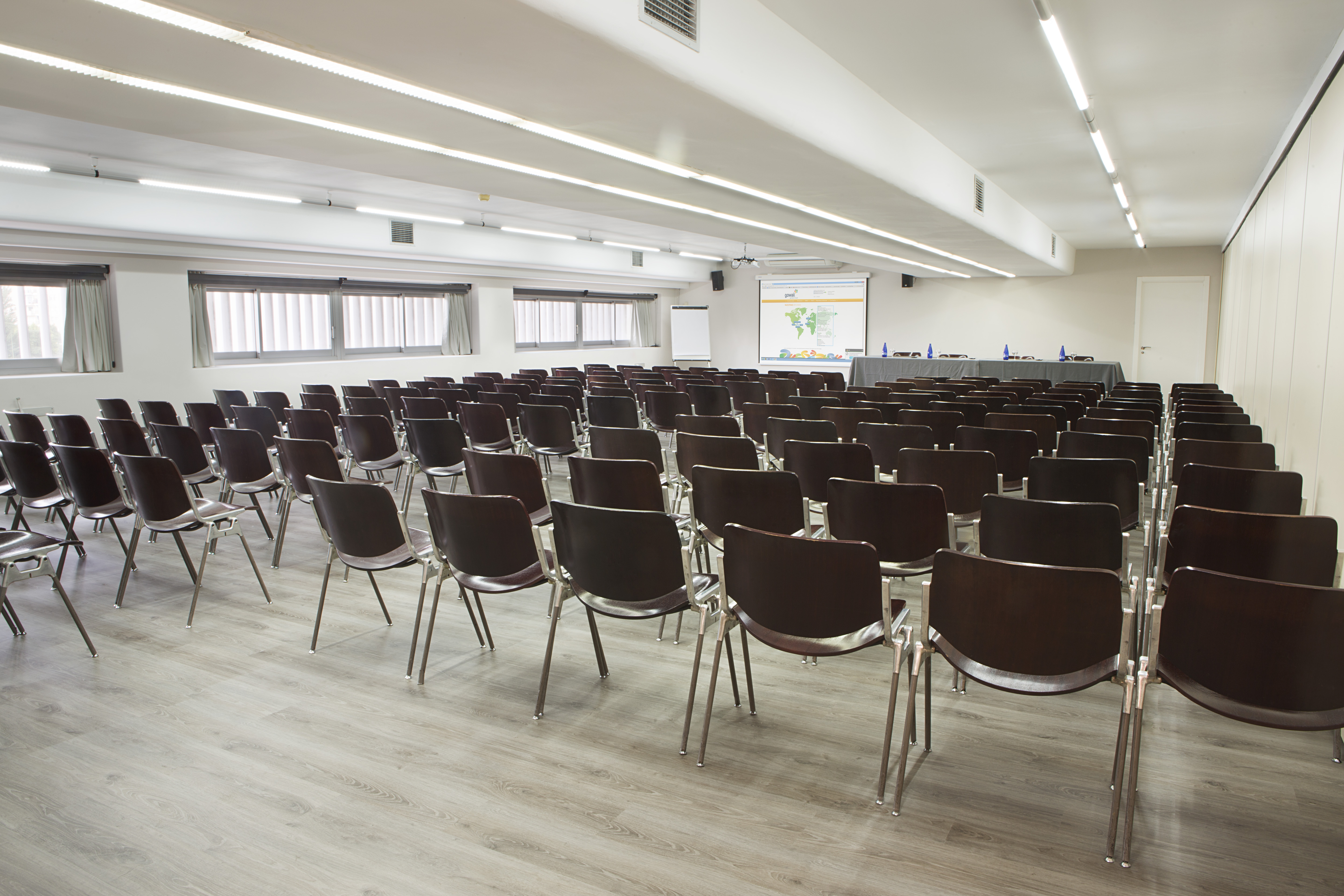 Hotel Chamartin the One - photo