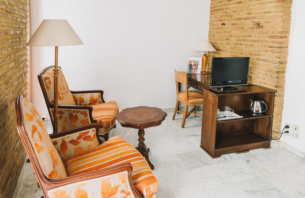 Hotel Ad Hoc Monumental by null