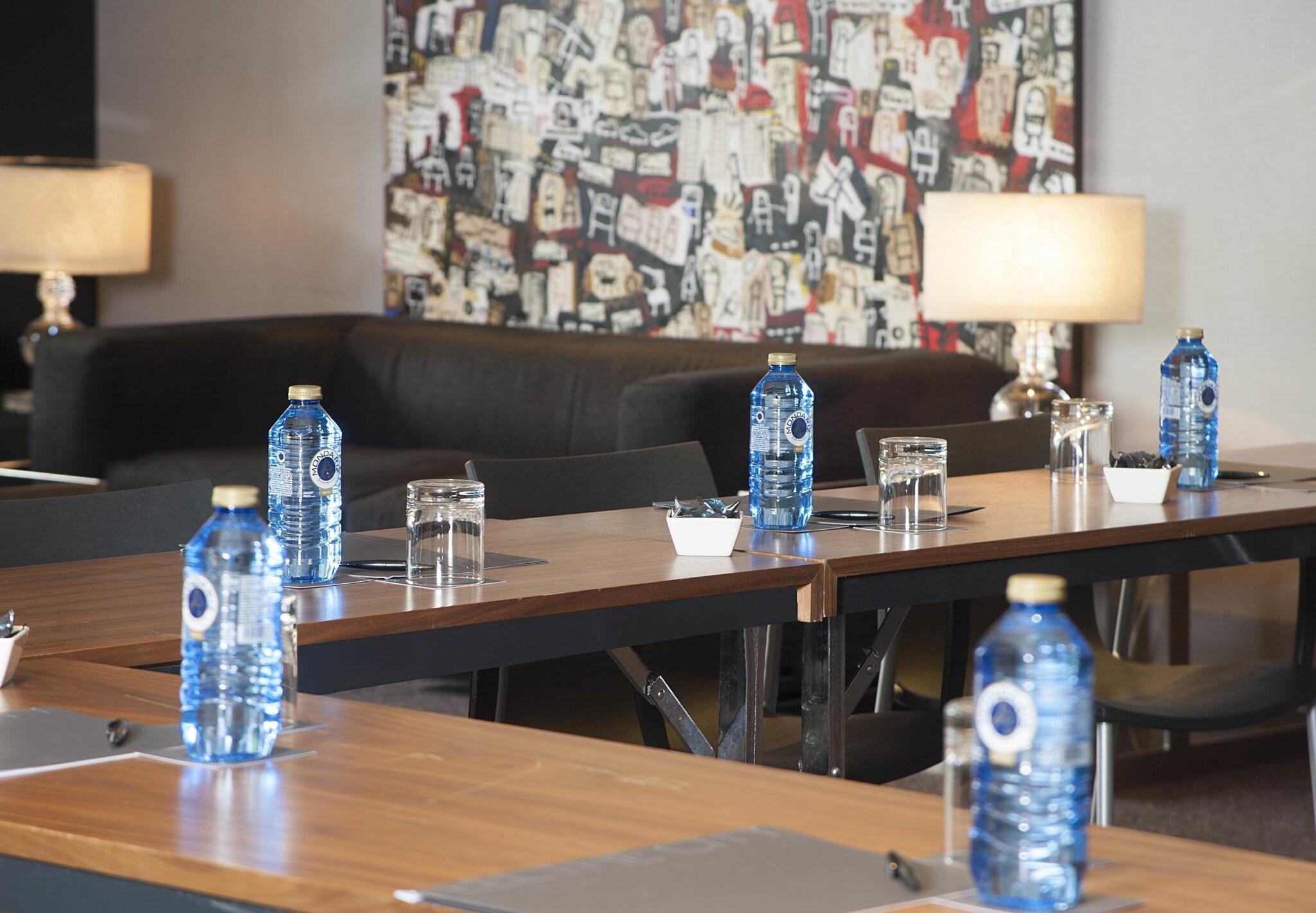 AC Barcelona Victoria Suites - nuotrauka