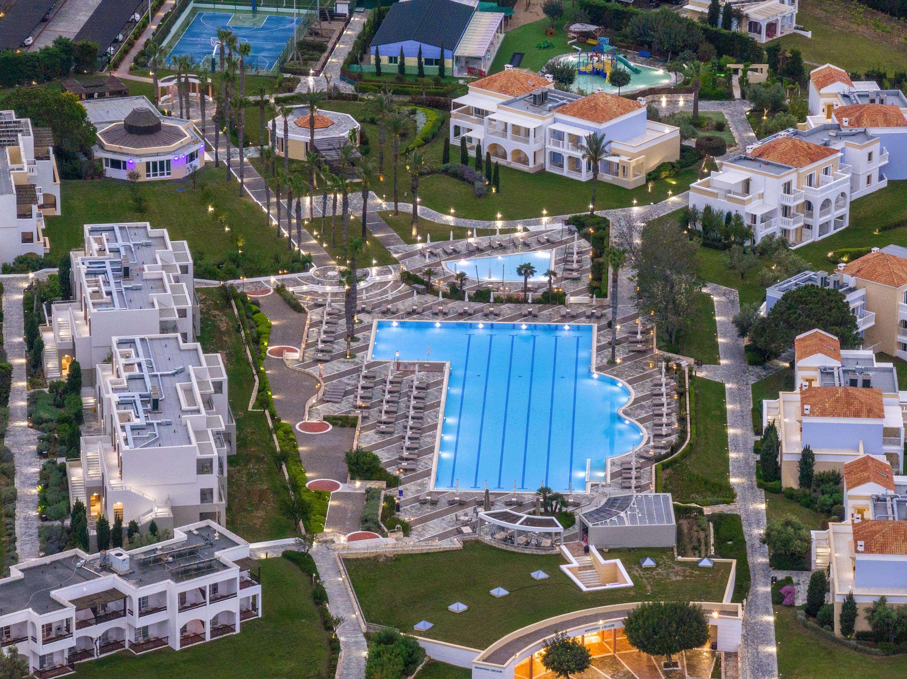 Neptune Hotels - Resort, Convention Centre & Spa - photo