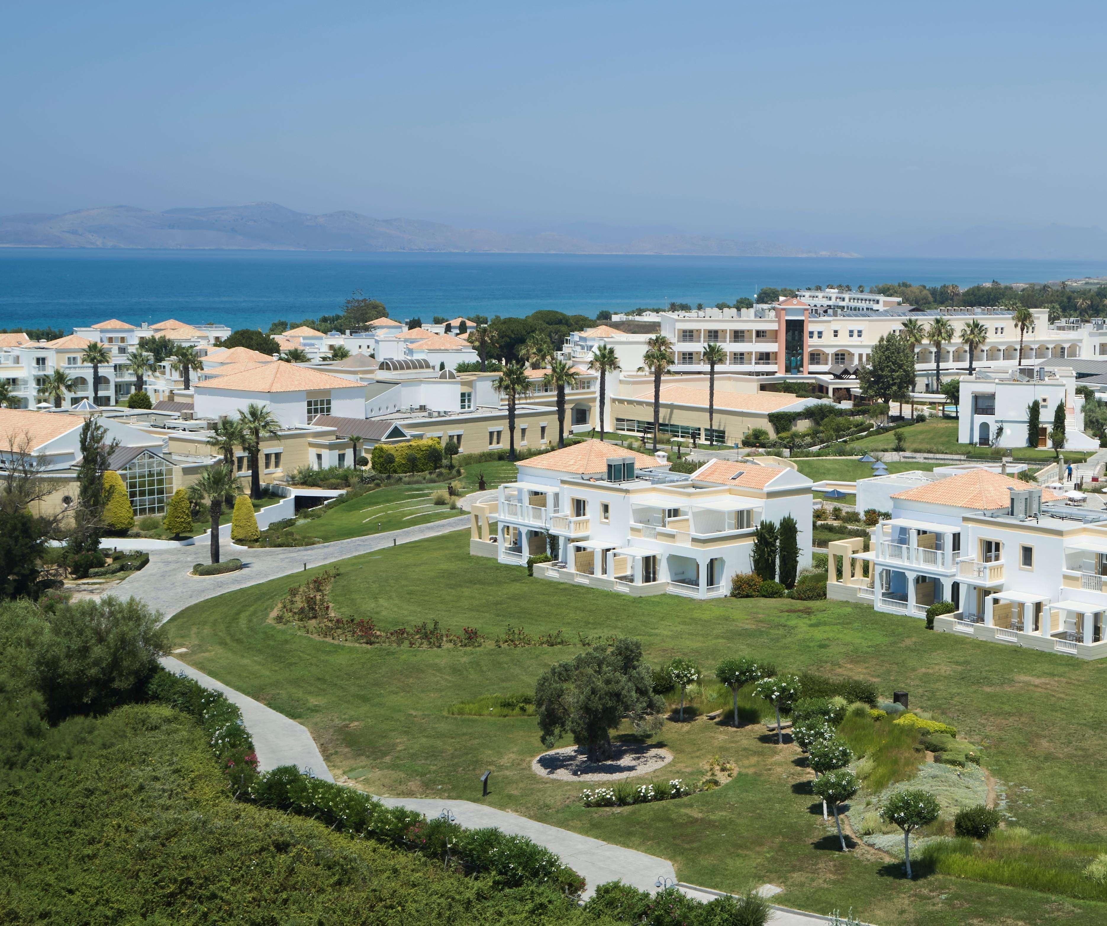 Neptune Hotels - Resort, Convention Centre & Spa - photo