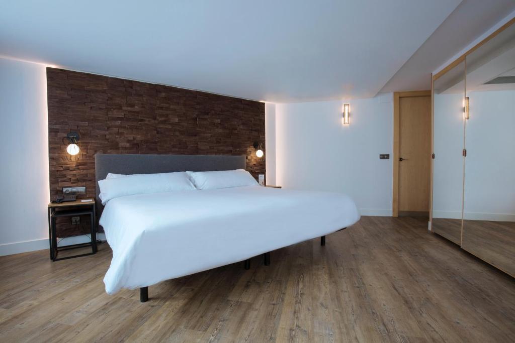 Yomo Centric Hotel