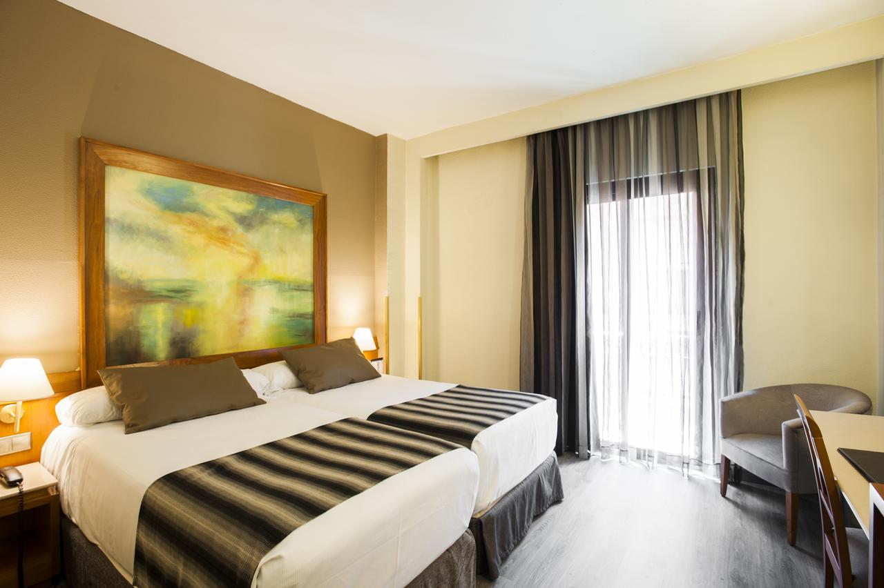 Hotel Catalonia Conde De Floridablanca by null