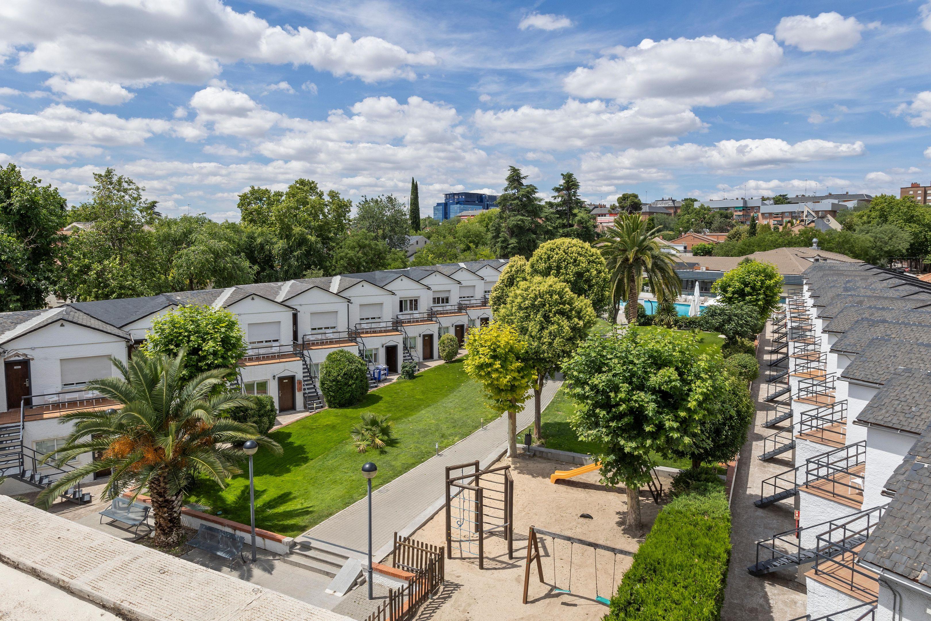 Hotel Best Osuna Madrid Feria - photo