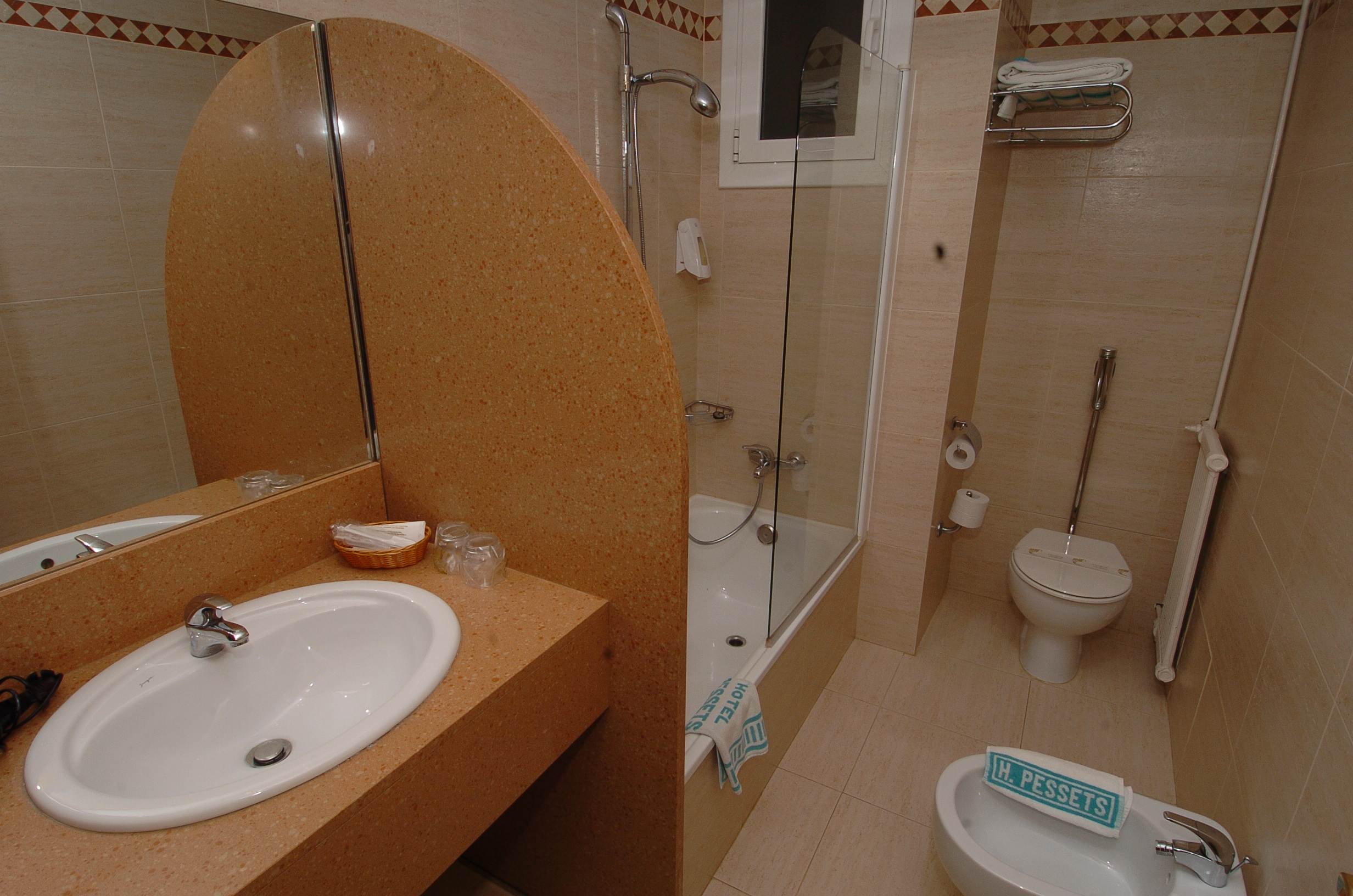 Hotel Pessets Restaurant & Spa by null