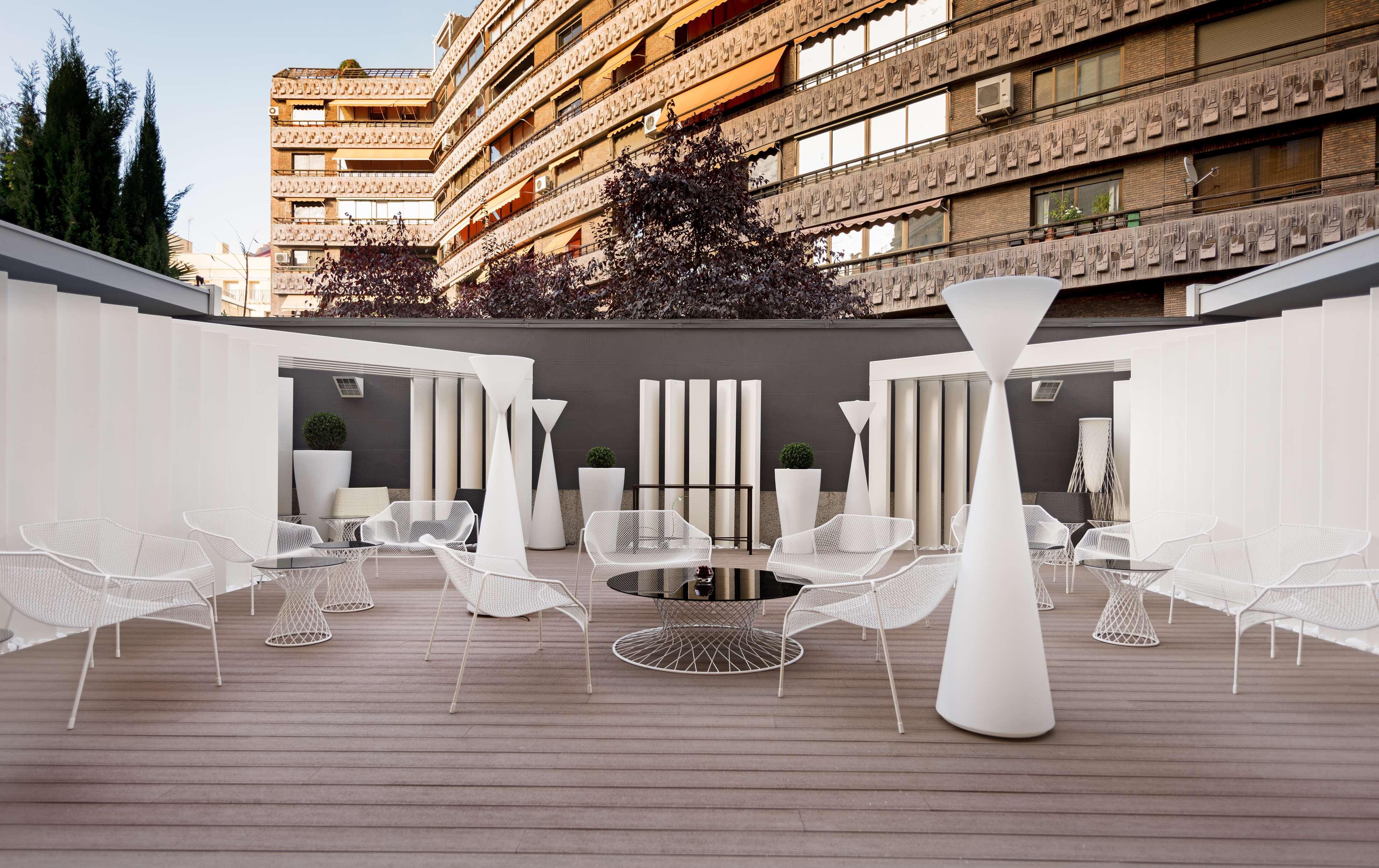 Hotel NH Collection Madrid Abascal image