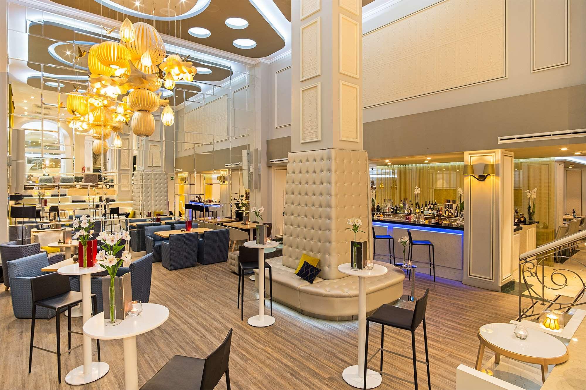 Hotel NH Collection Madrid Abascal by null