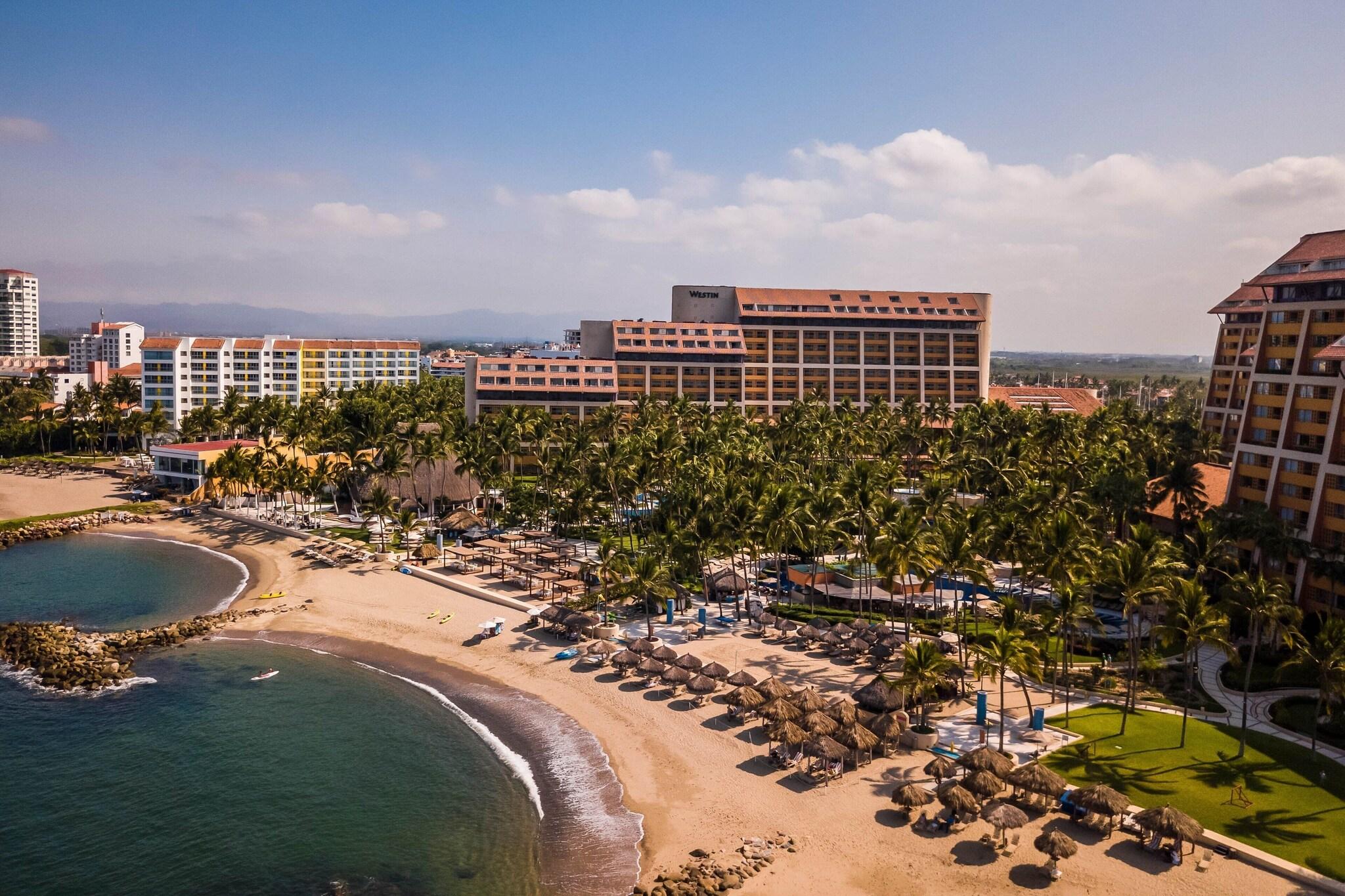 The Westin Resort & Spa, Puerto Vallarta by null