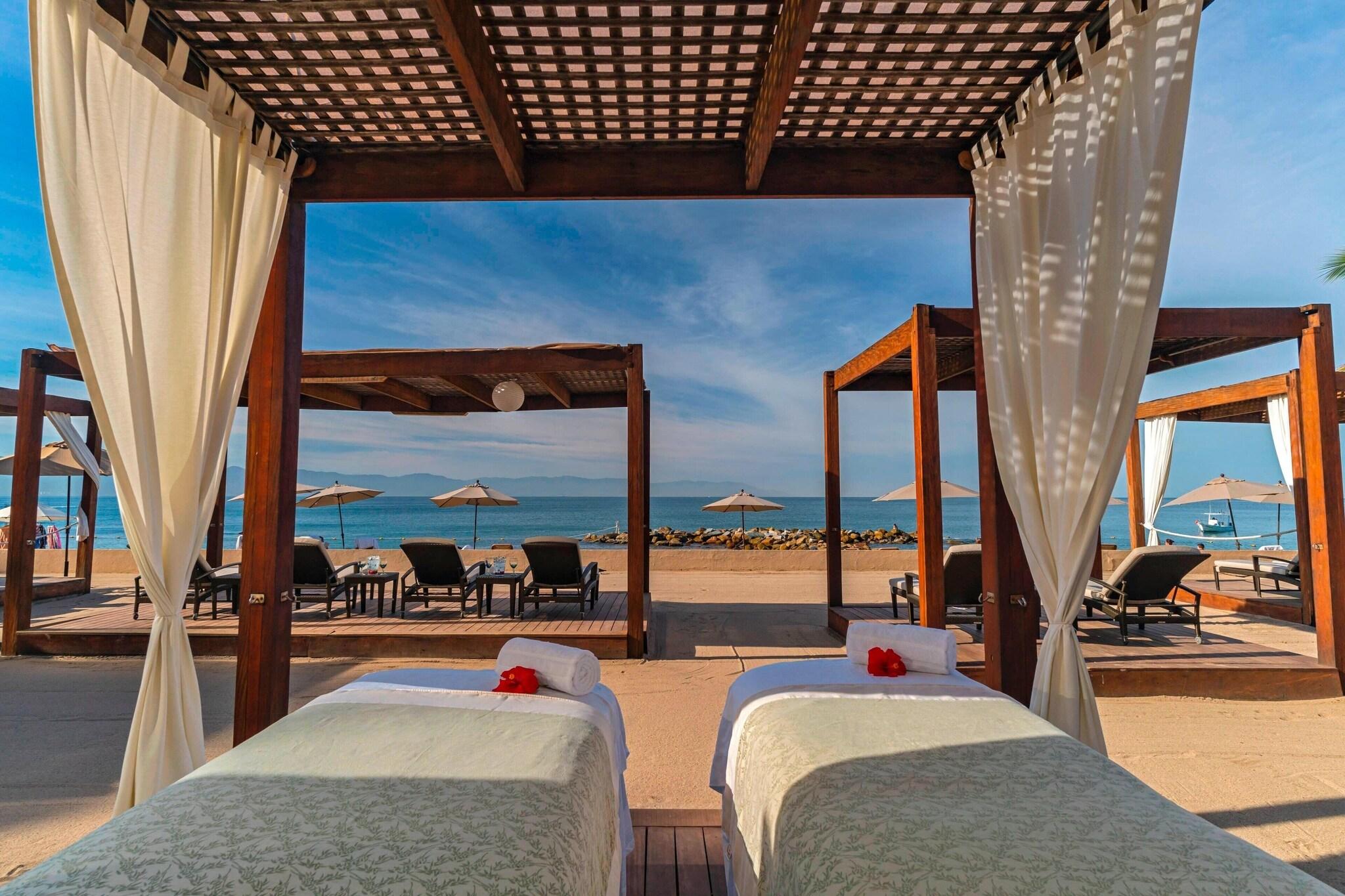 The Westin Resort & Spa, Puerto Vallarta by null