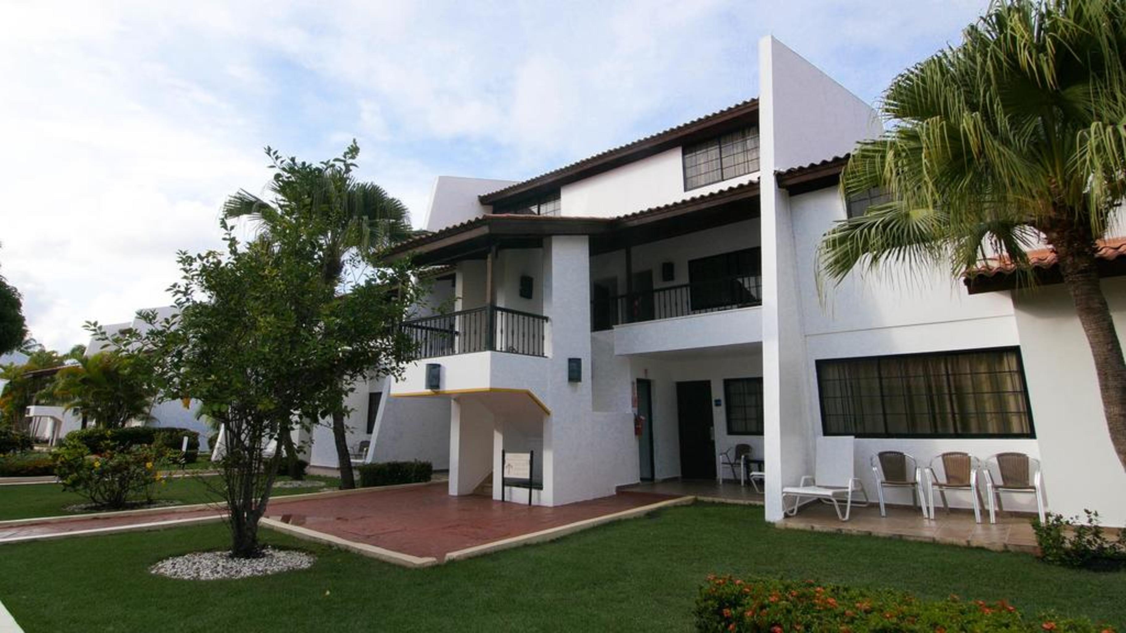BlueBay Villas Doradas by null