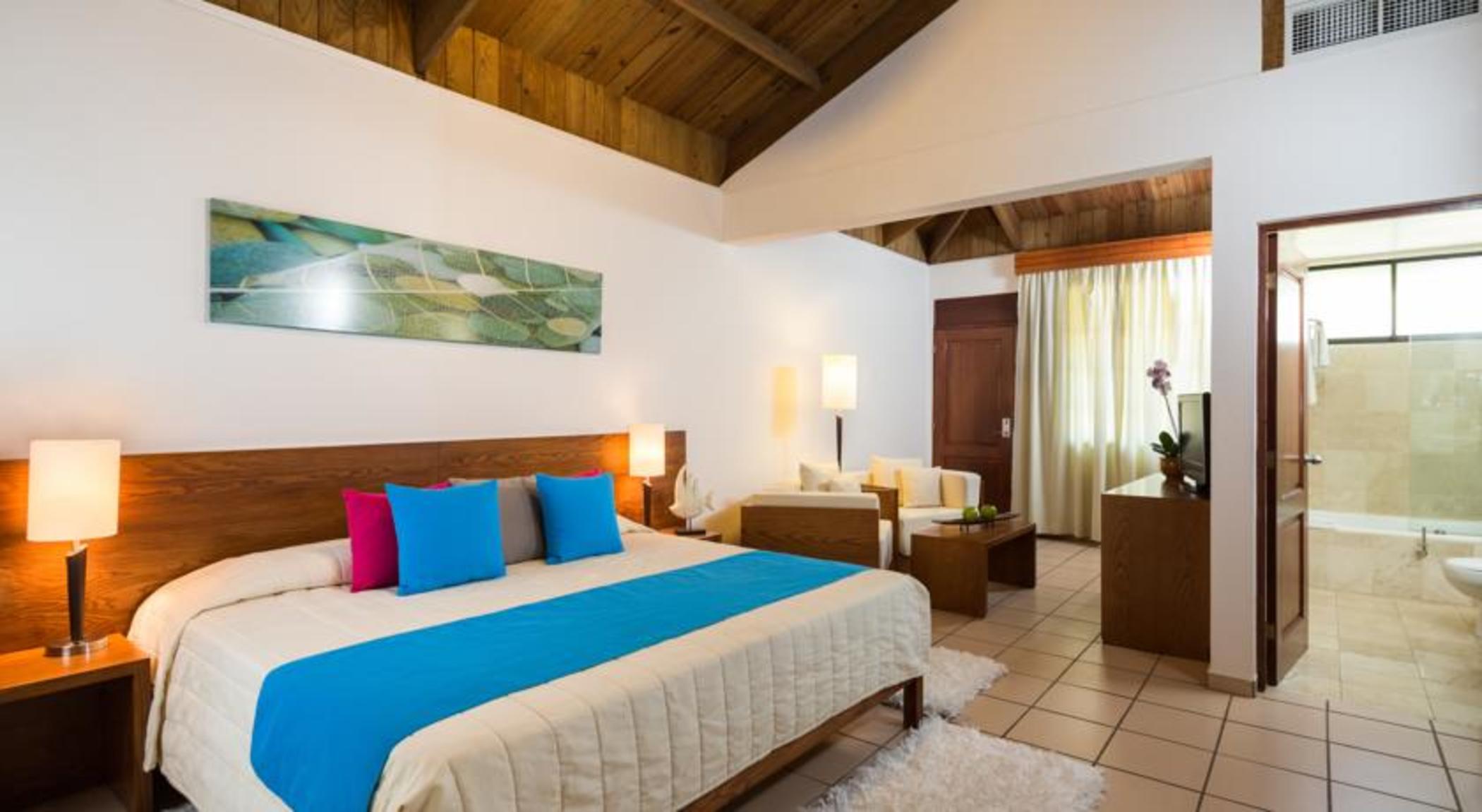 BlueBay Villas Doradas by null