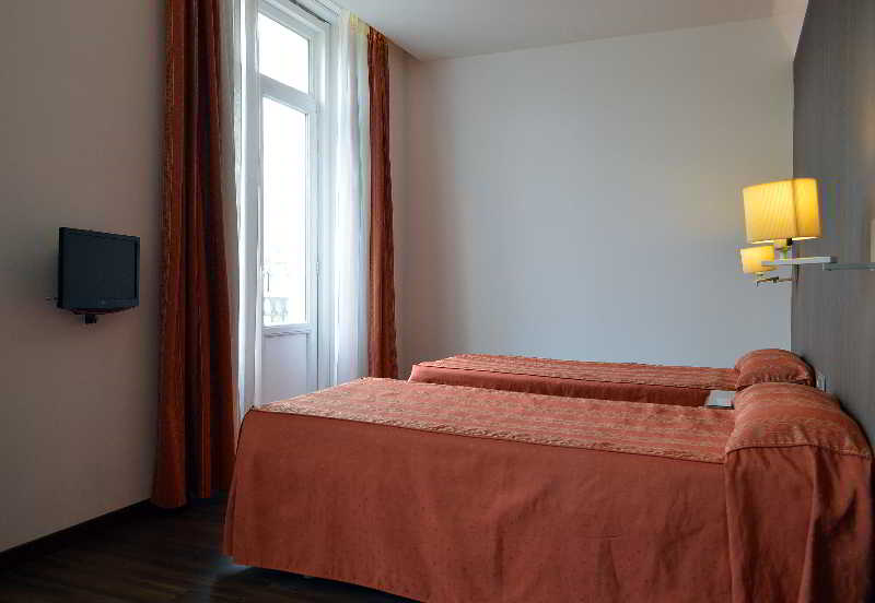 Hotel de Francia y París by null