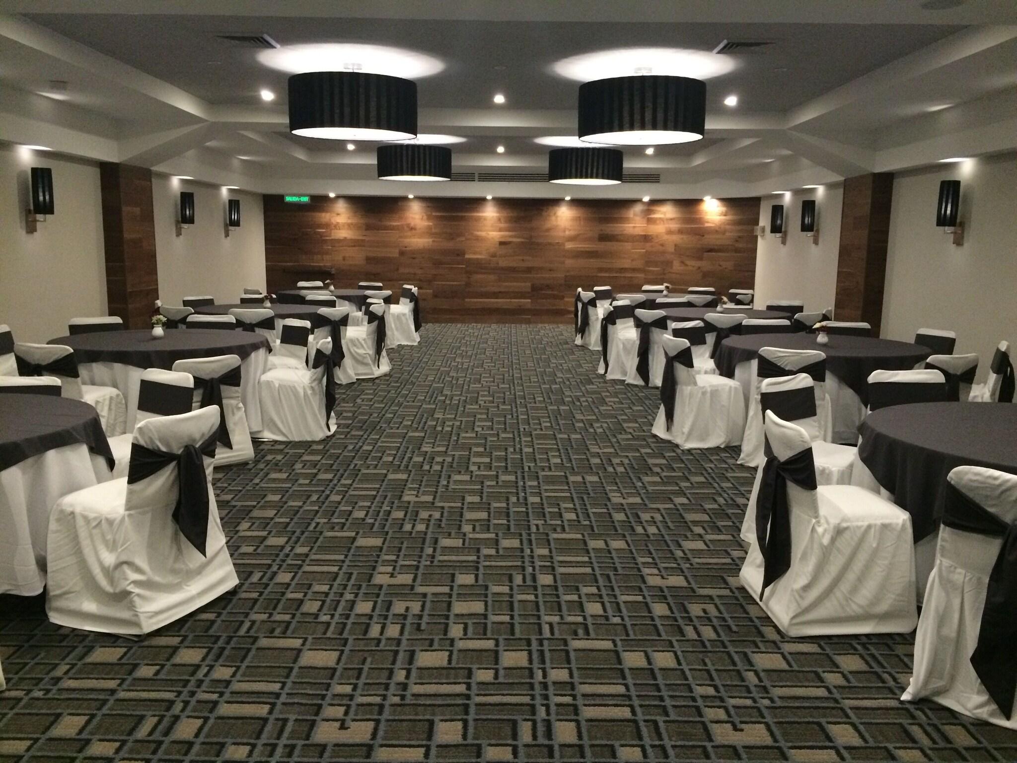 Hotel Metropol by null