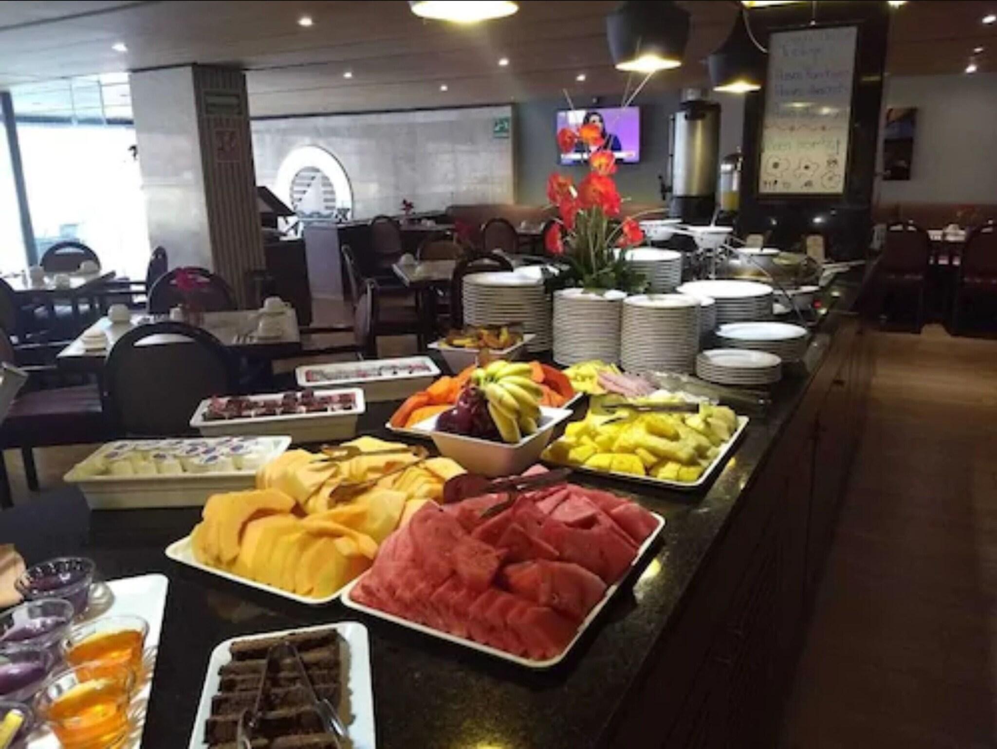 Hotel Metropol by null