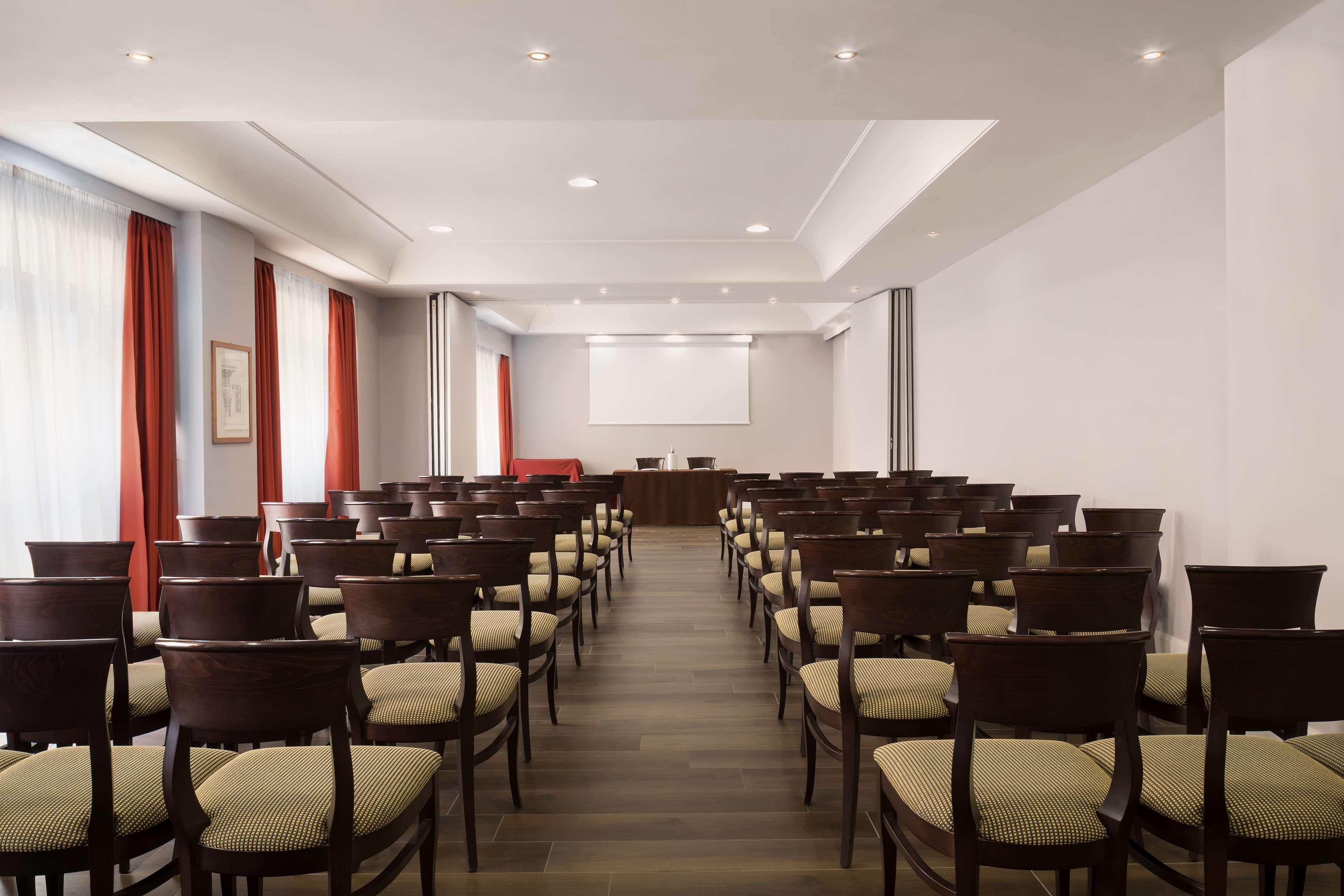 Sina Maria Luigia by null