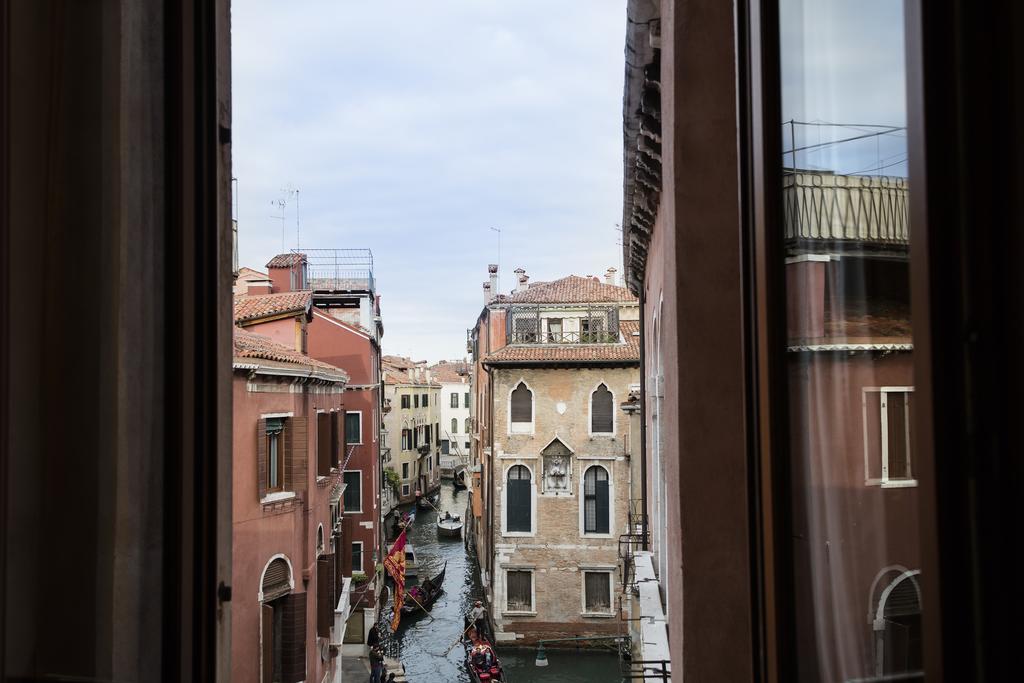 All'Angelo Art Hotel - photo