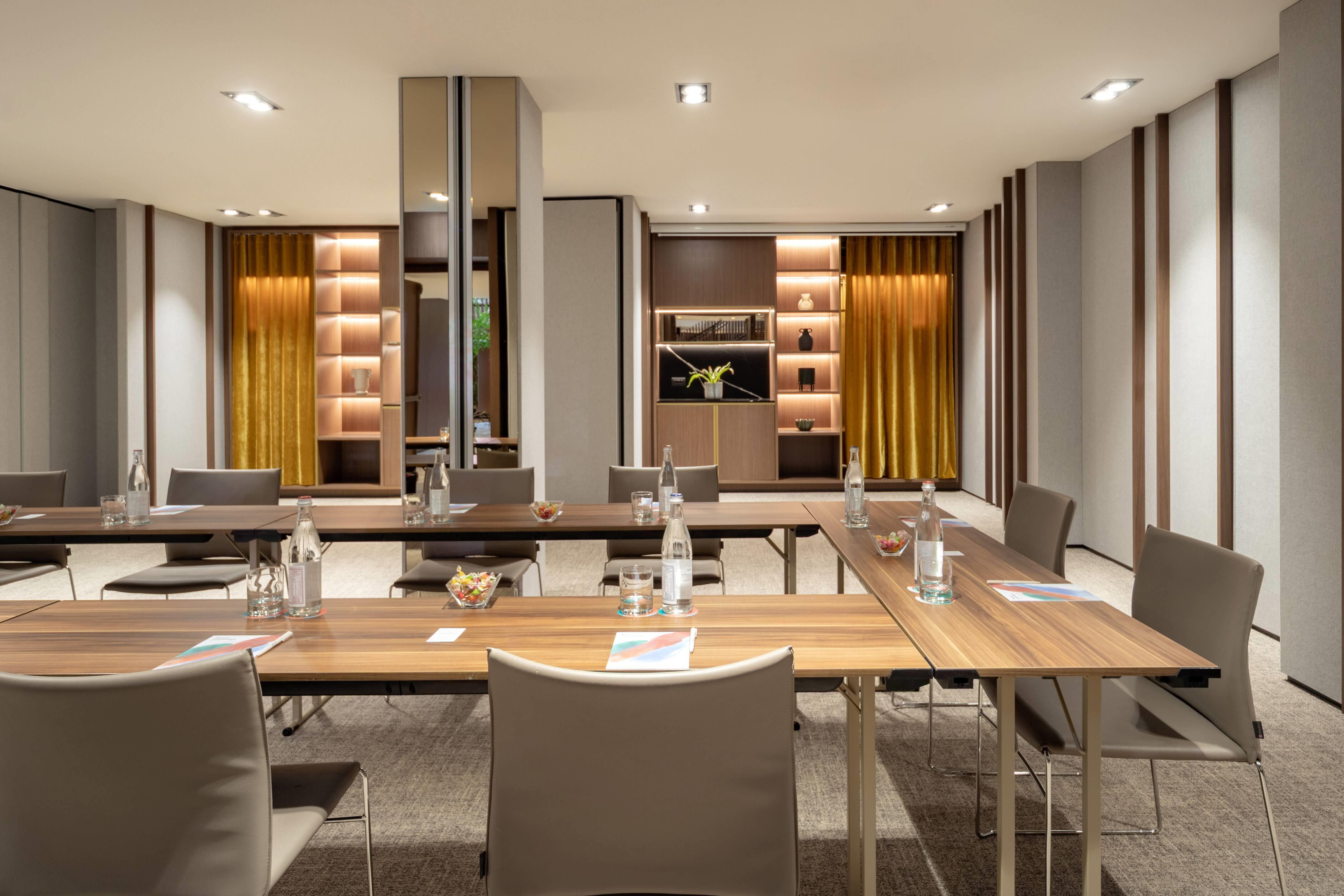 Melia Milano - photo