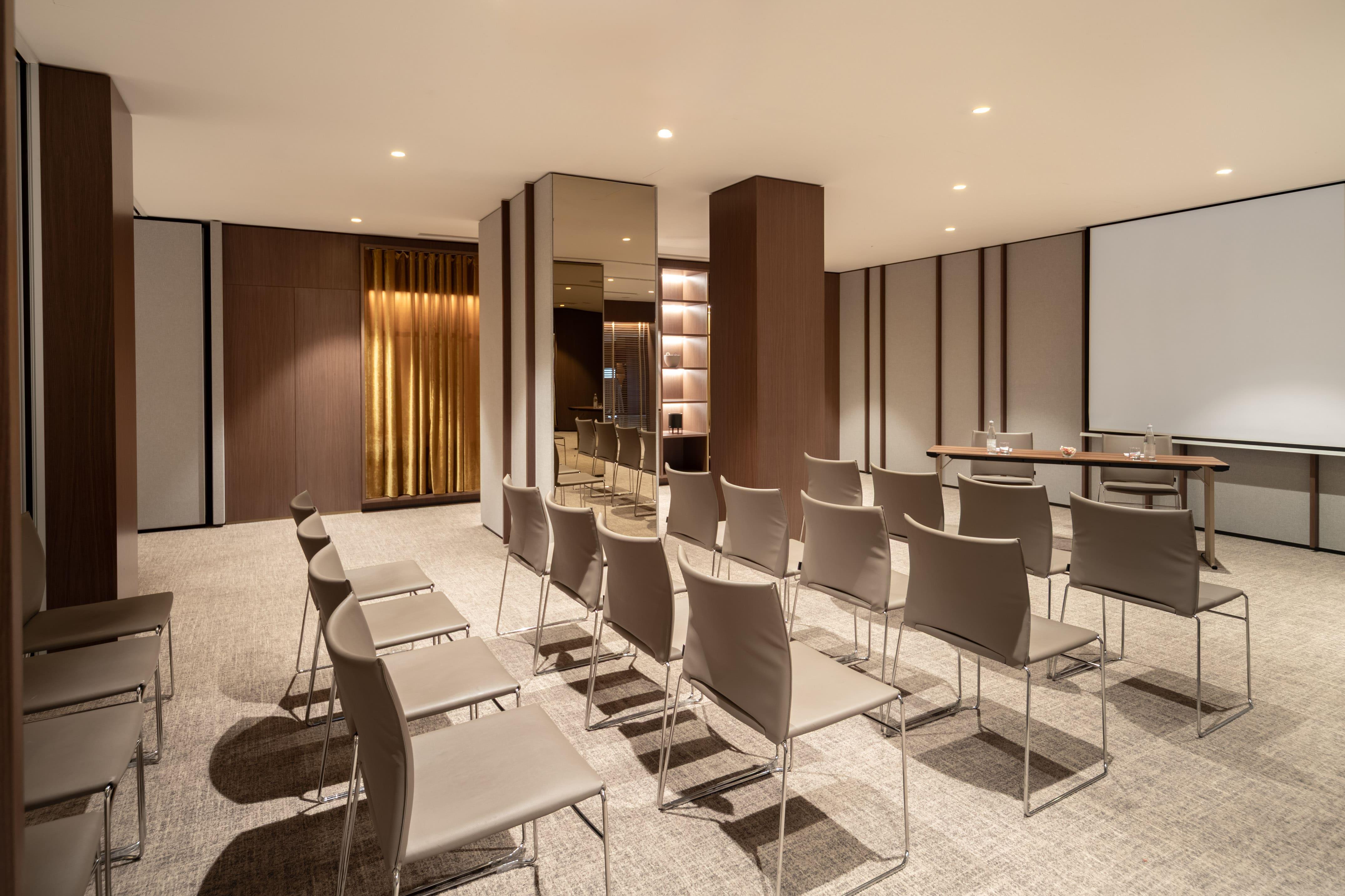 Melia Milano - photo