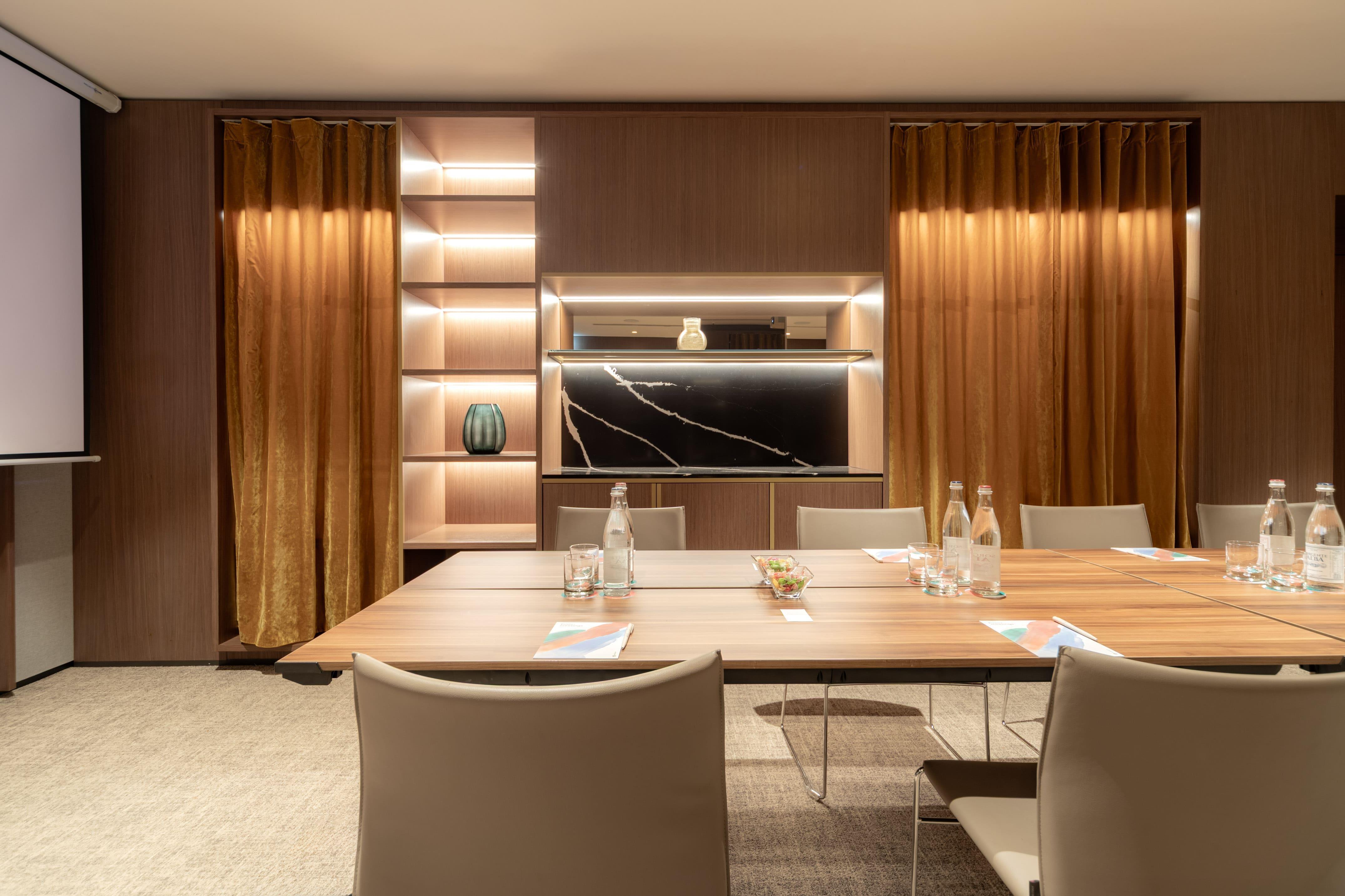 Melia Milano - photo