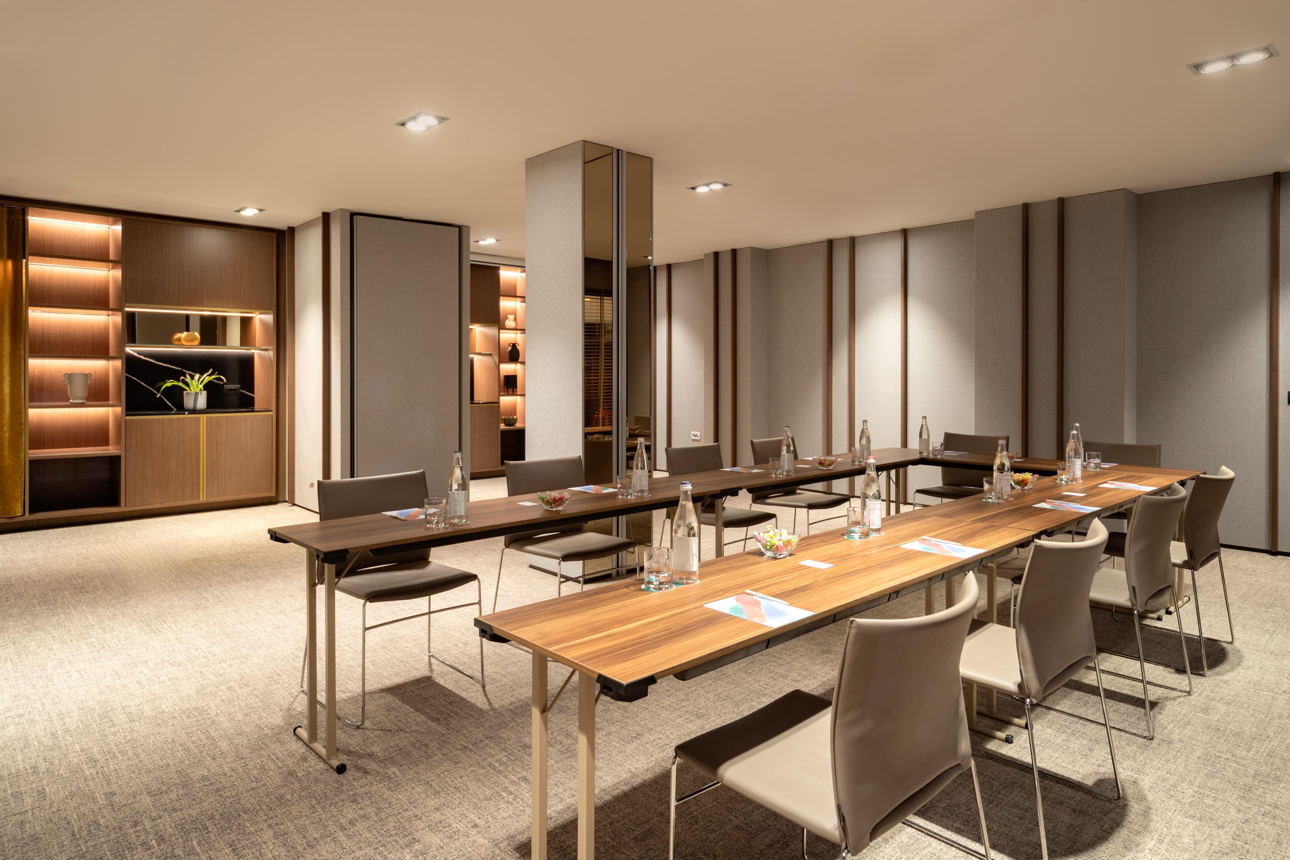 Melia Milano - photo