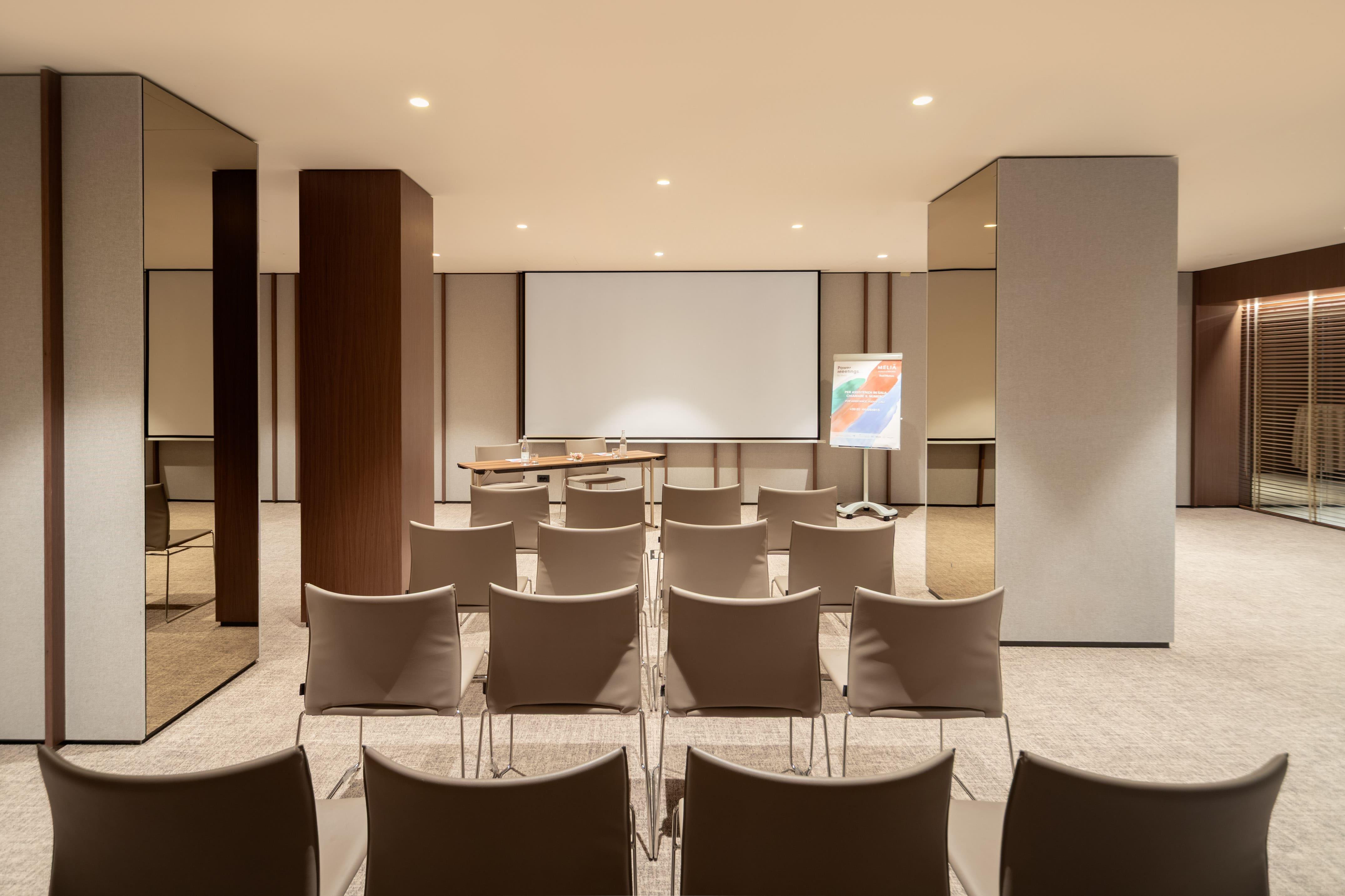 Melia Milano - photo