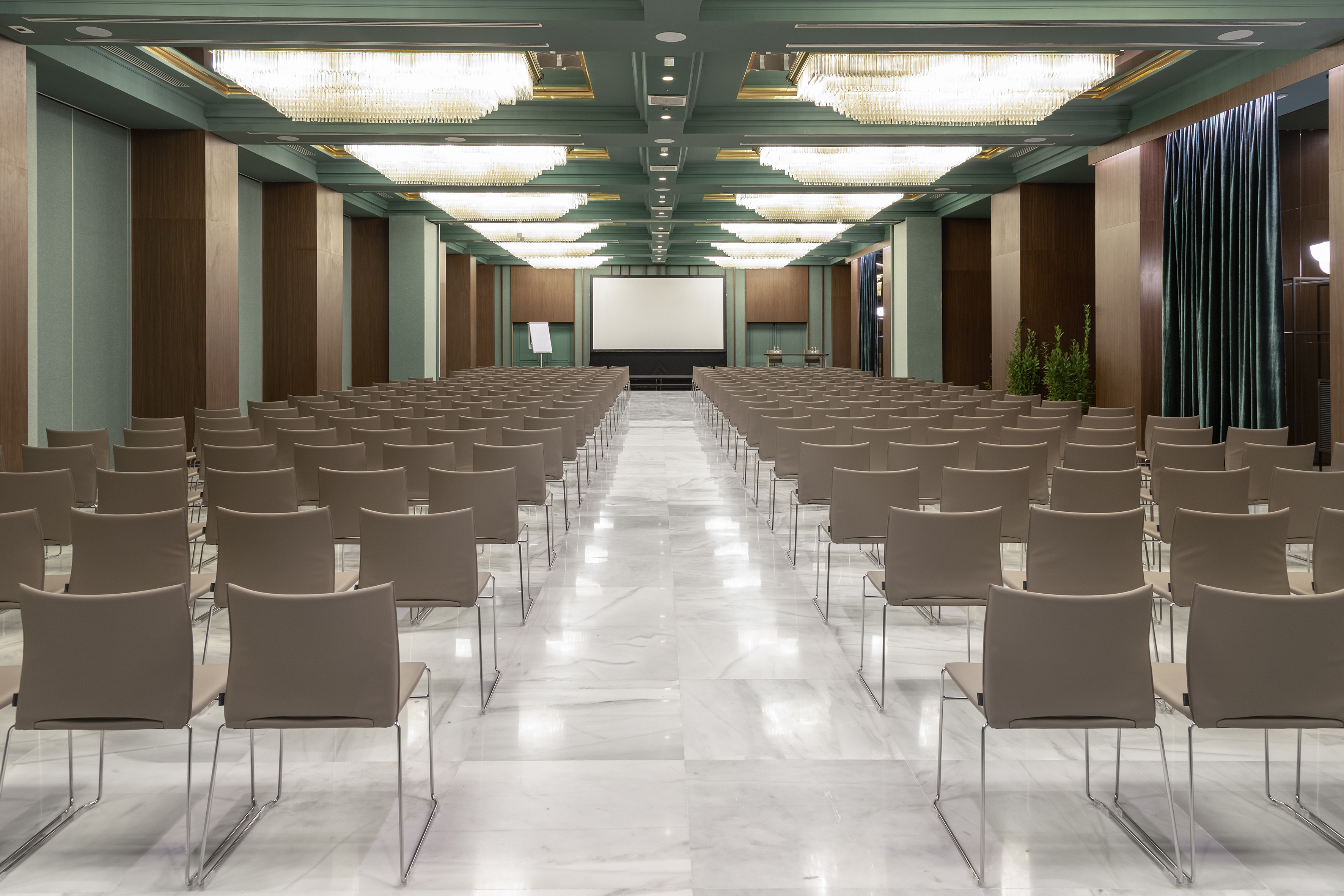 Melia Milano - photo