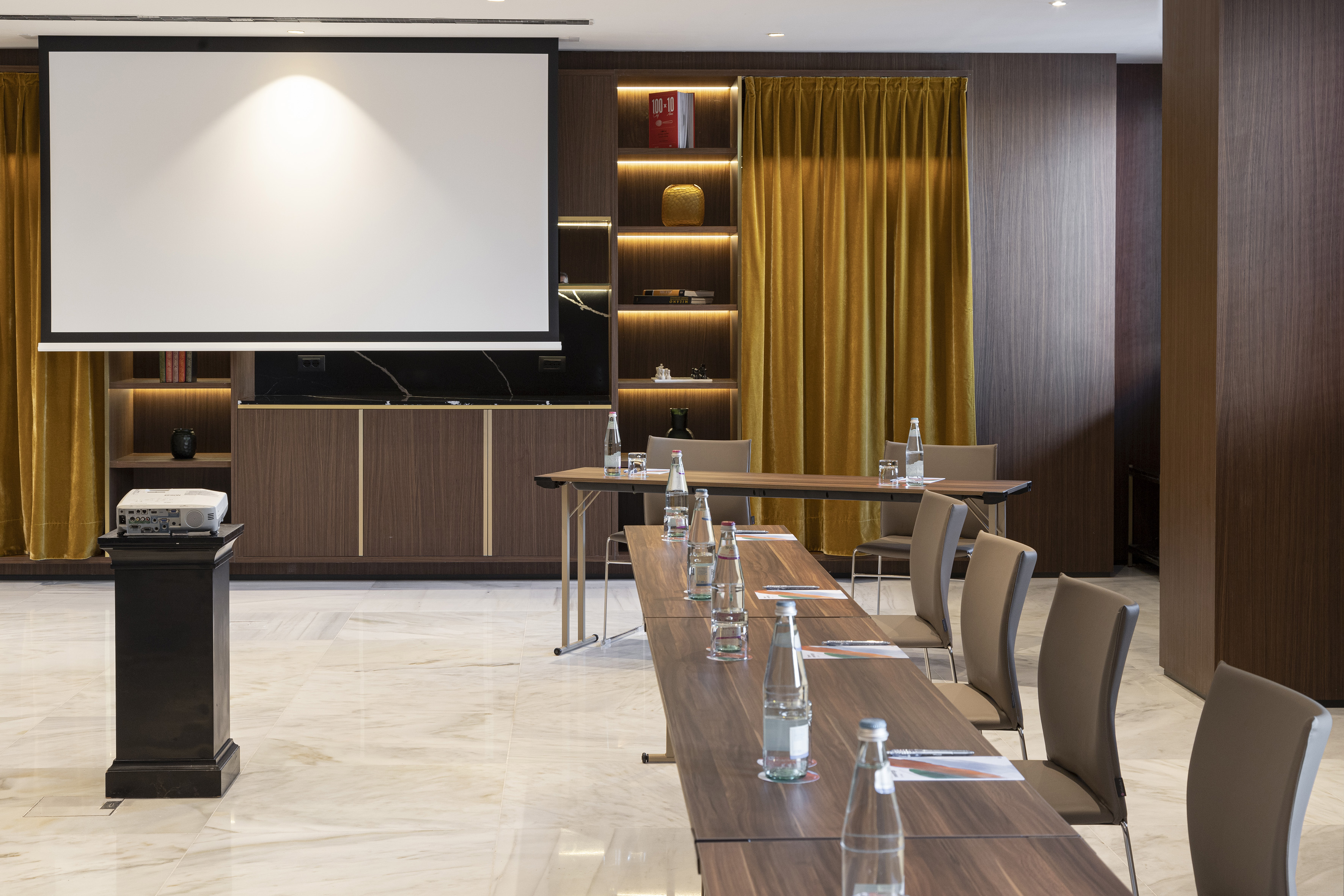 Melia Milano - photo