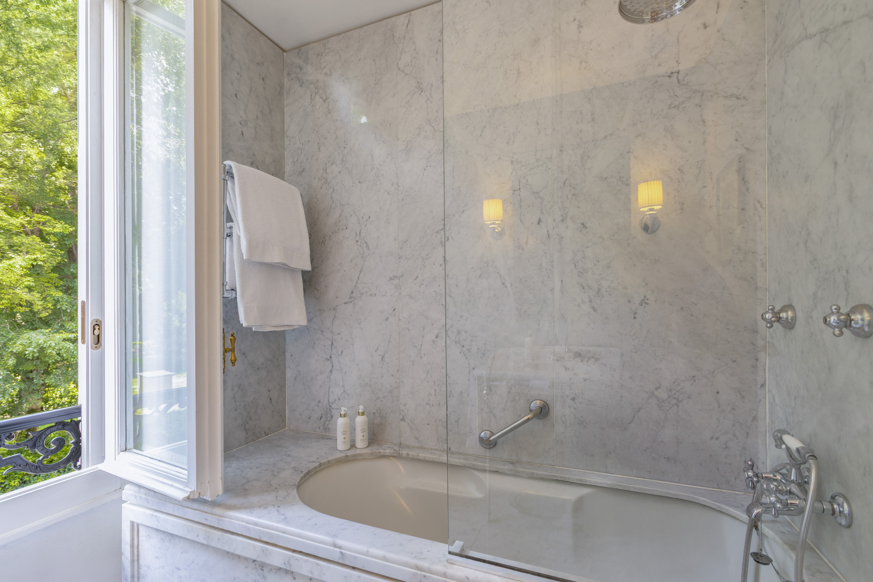 Hotel Regency by null