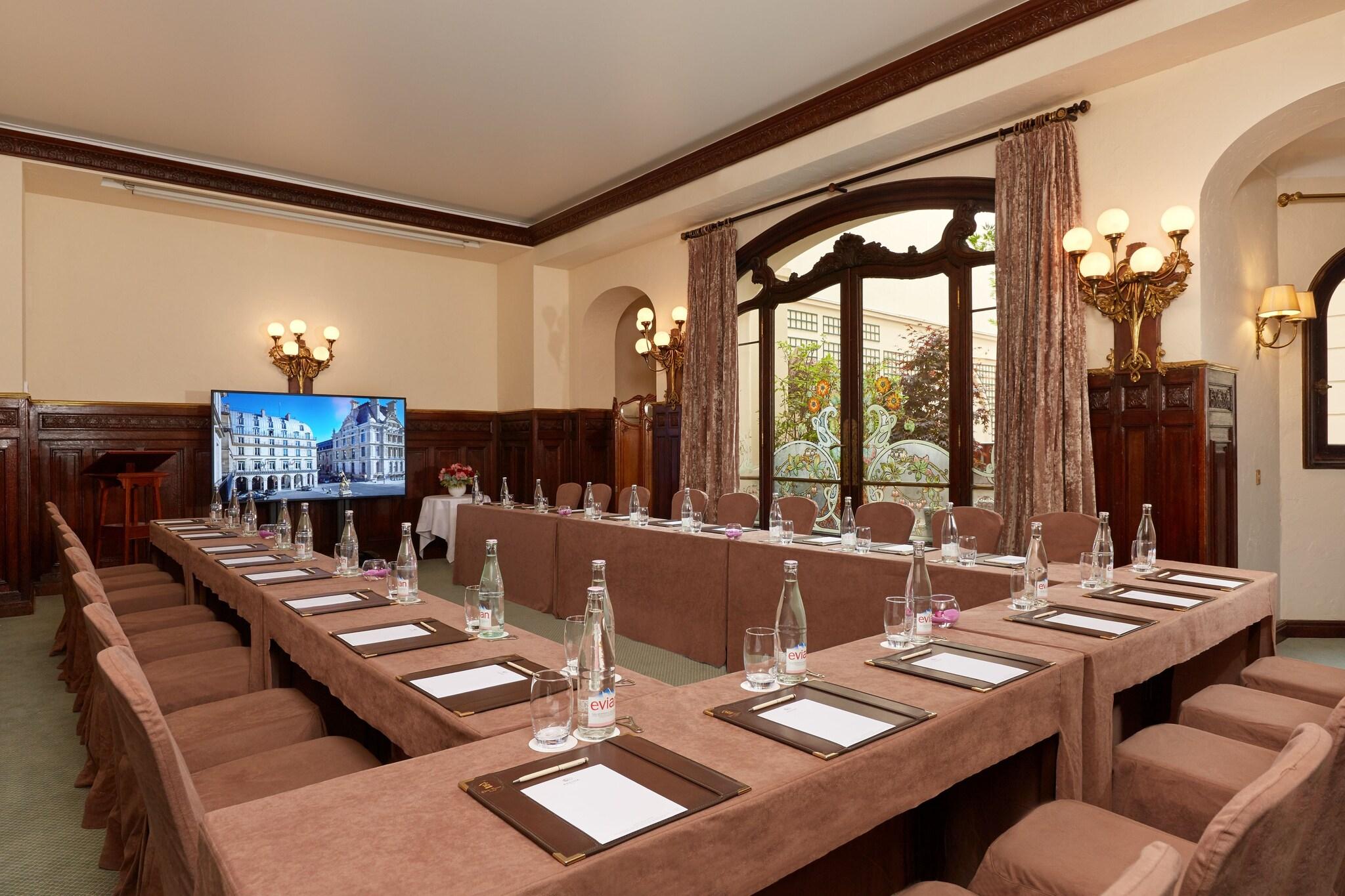 Hotel Regina Louvre by null