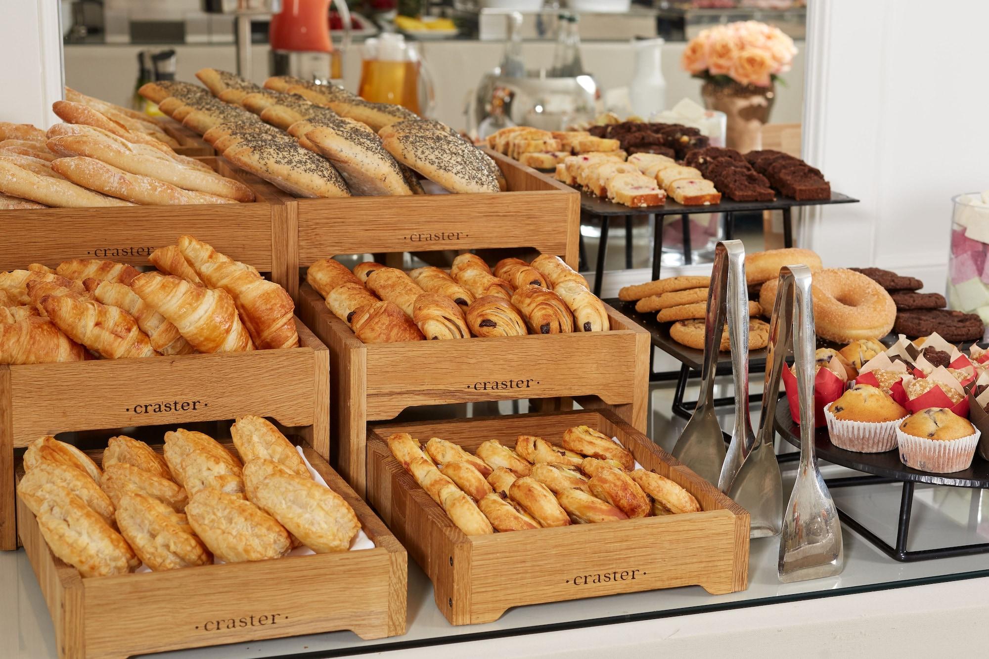 Hotel Regina Louvre by null