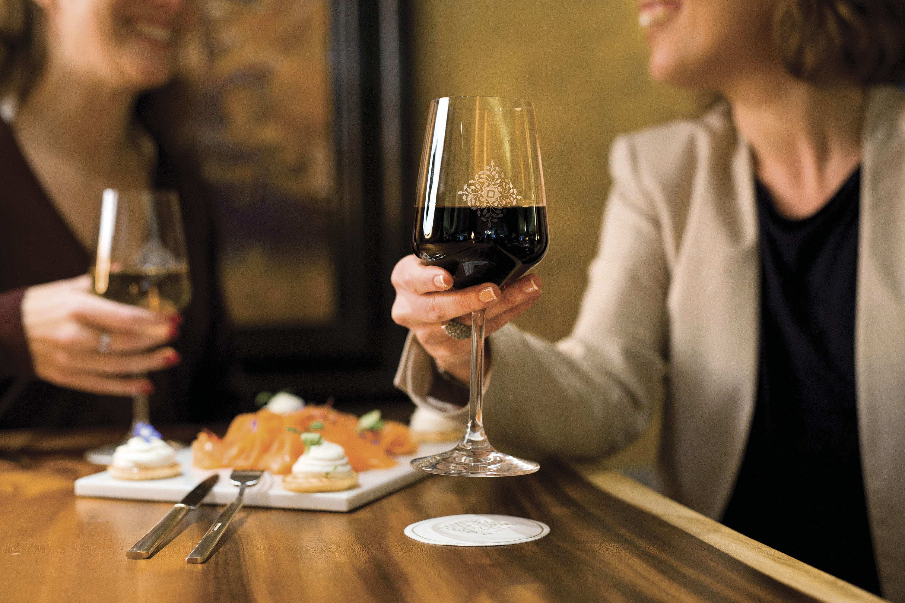 Demeure Montaigne by null