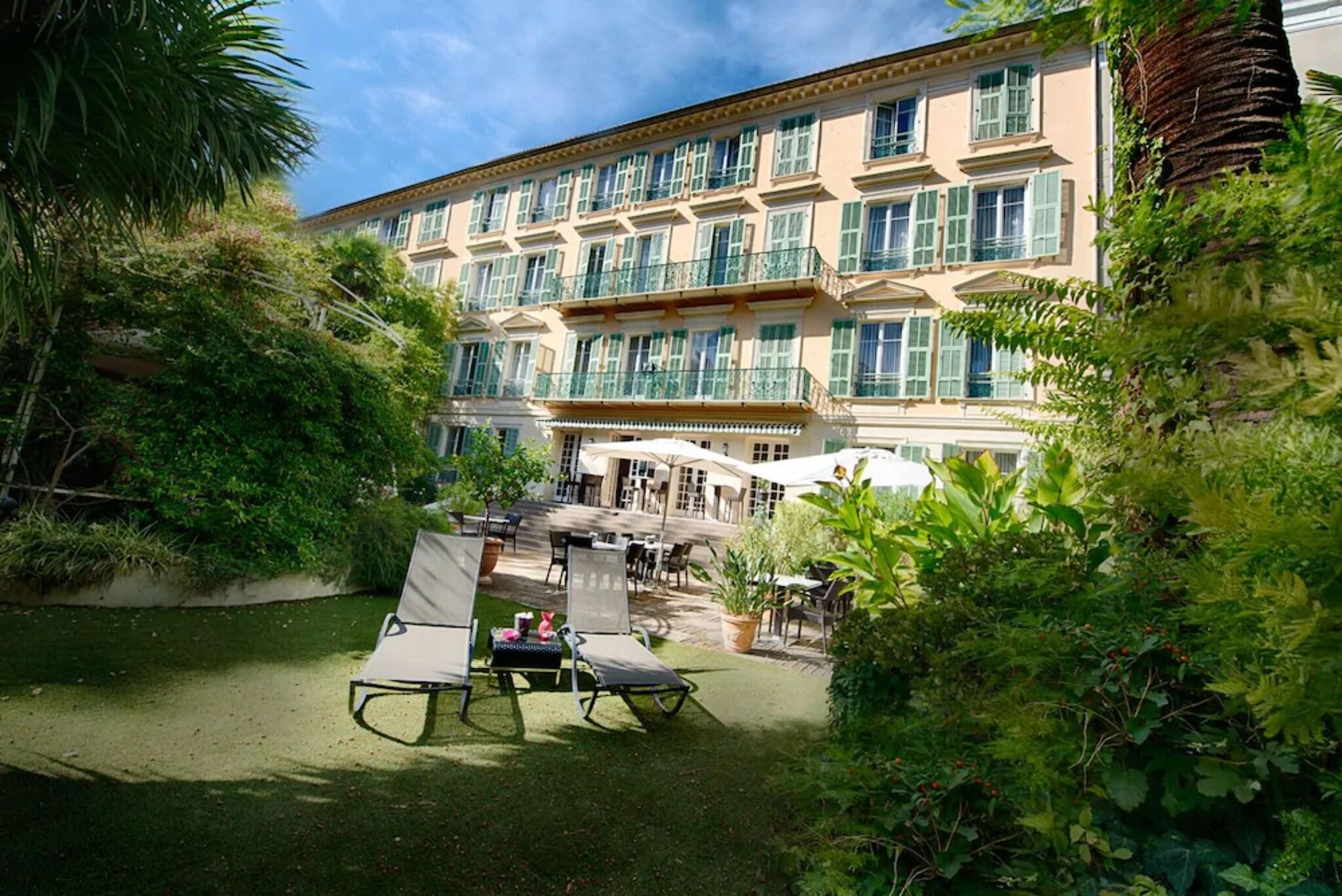 Villa Victoria - photo