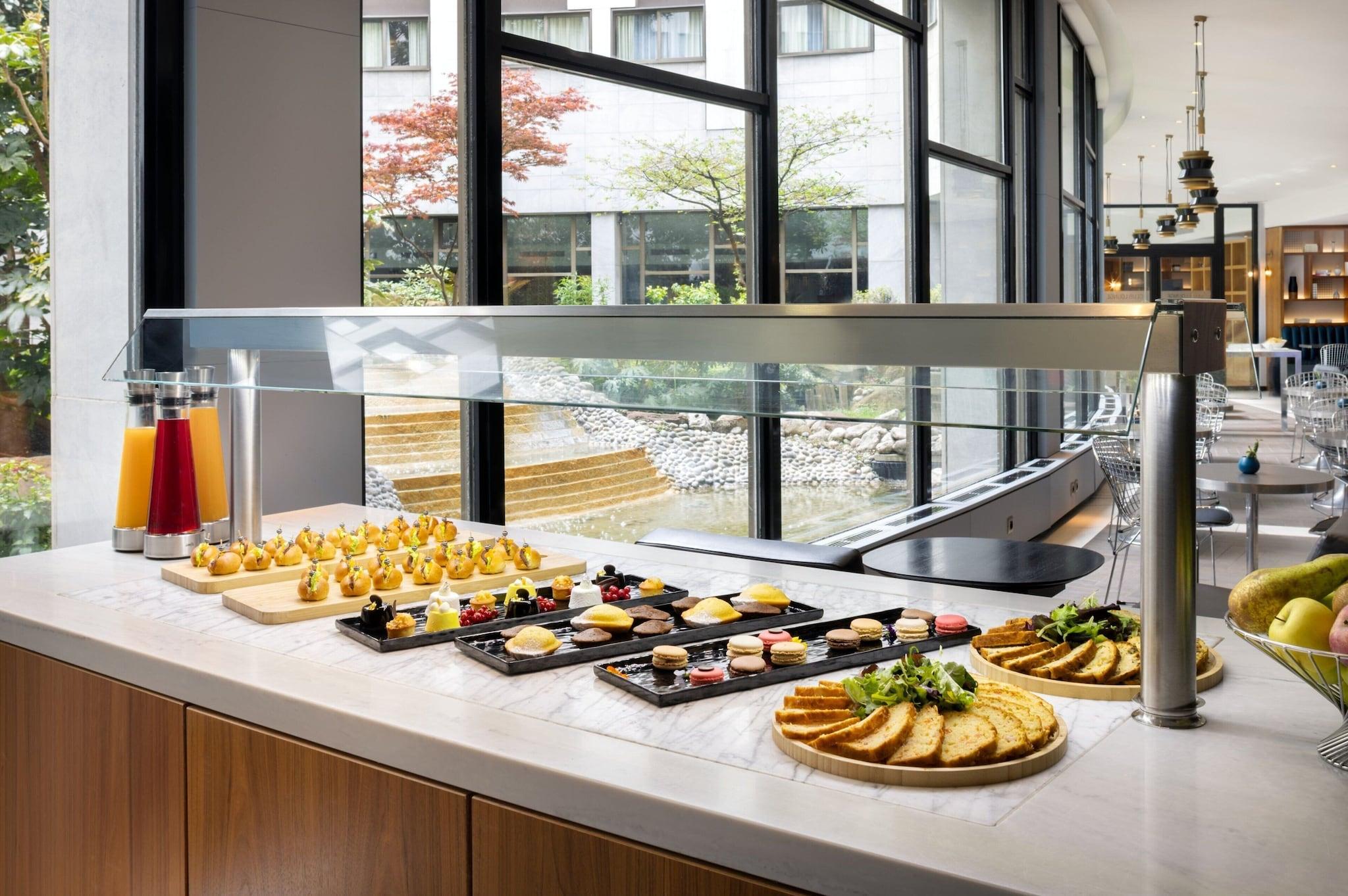 Le Méridien Paris Arc De Triomphe by null