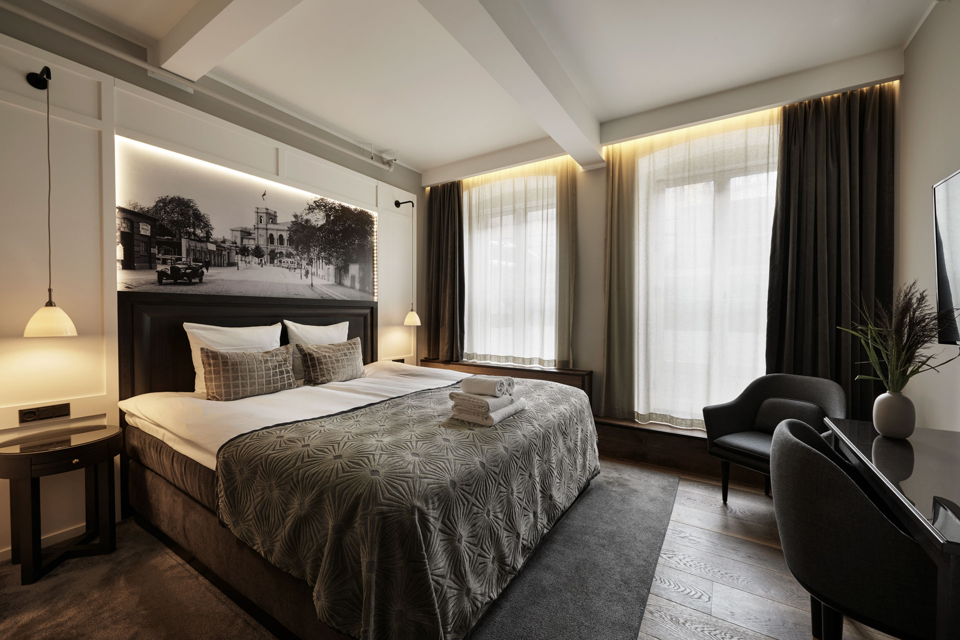Ascot Hotel