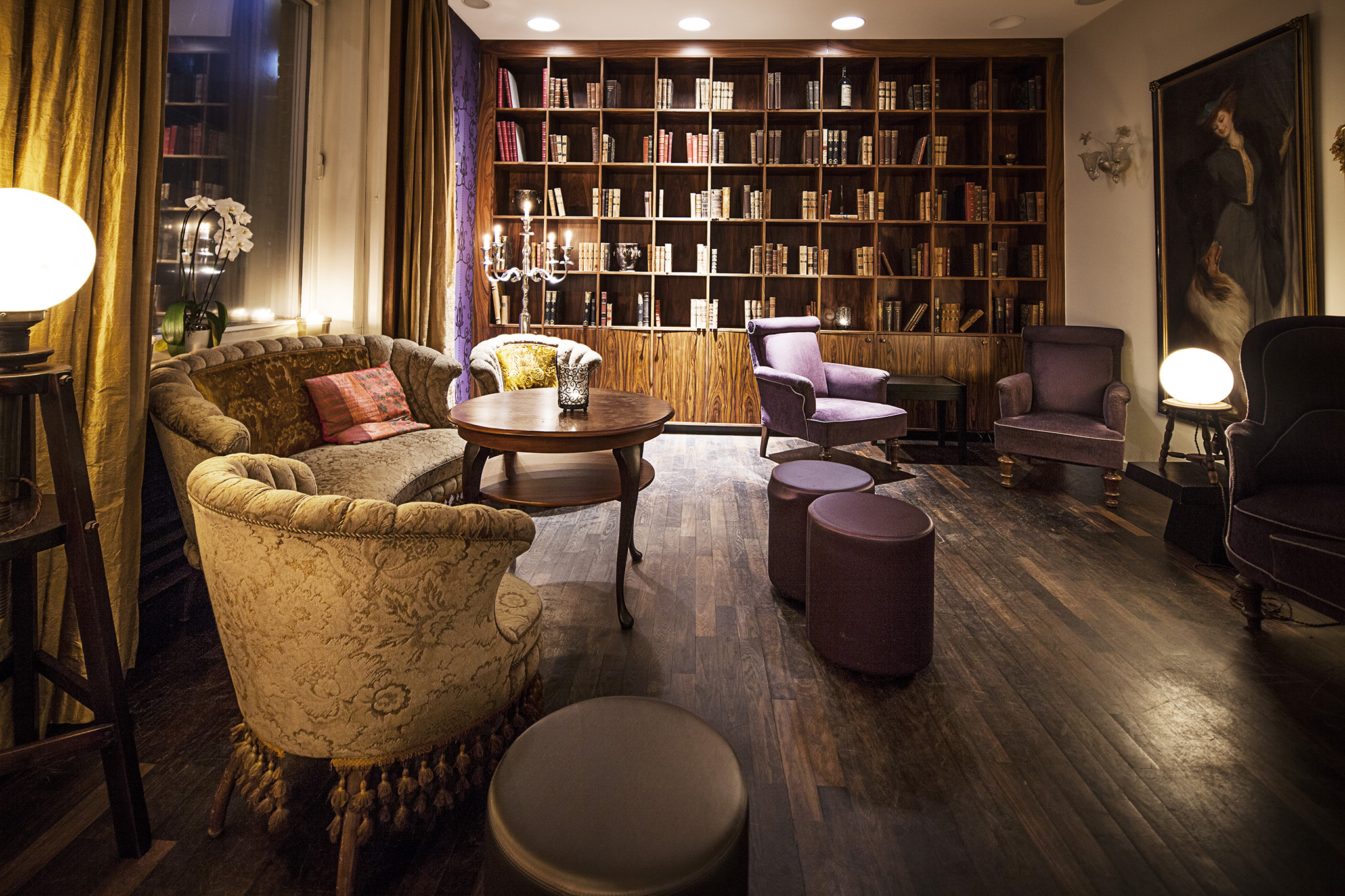 First Hotel Grand by null