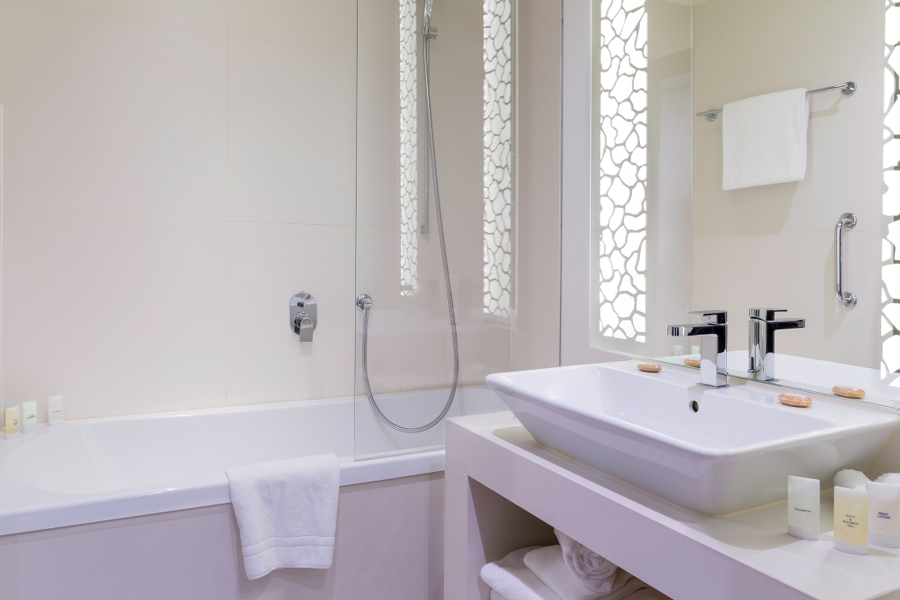 Hotel N’vy by null