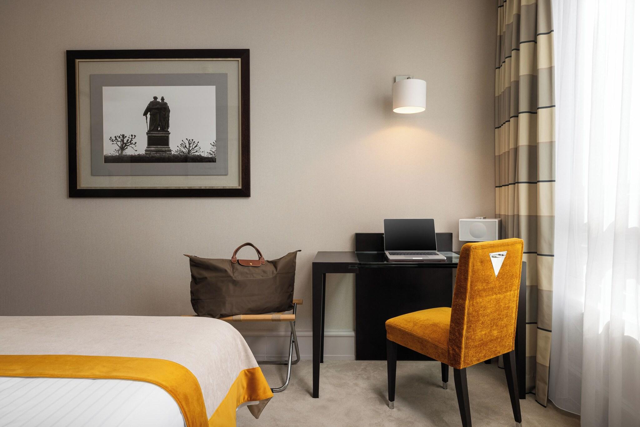 Hotel Auteuil by null