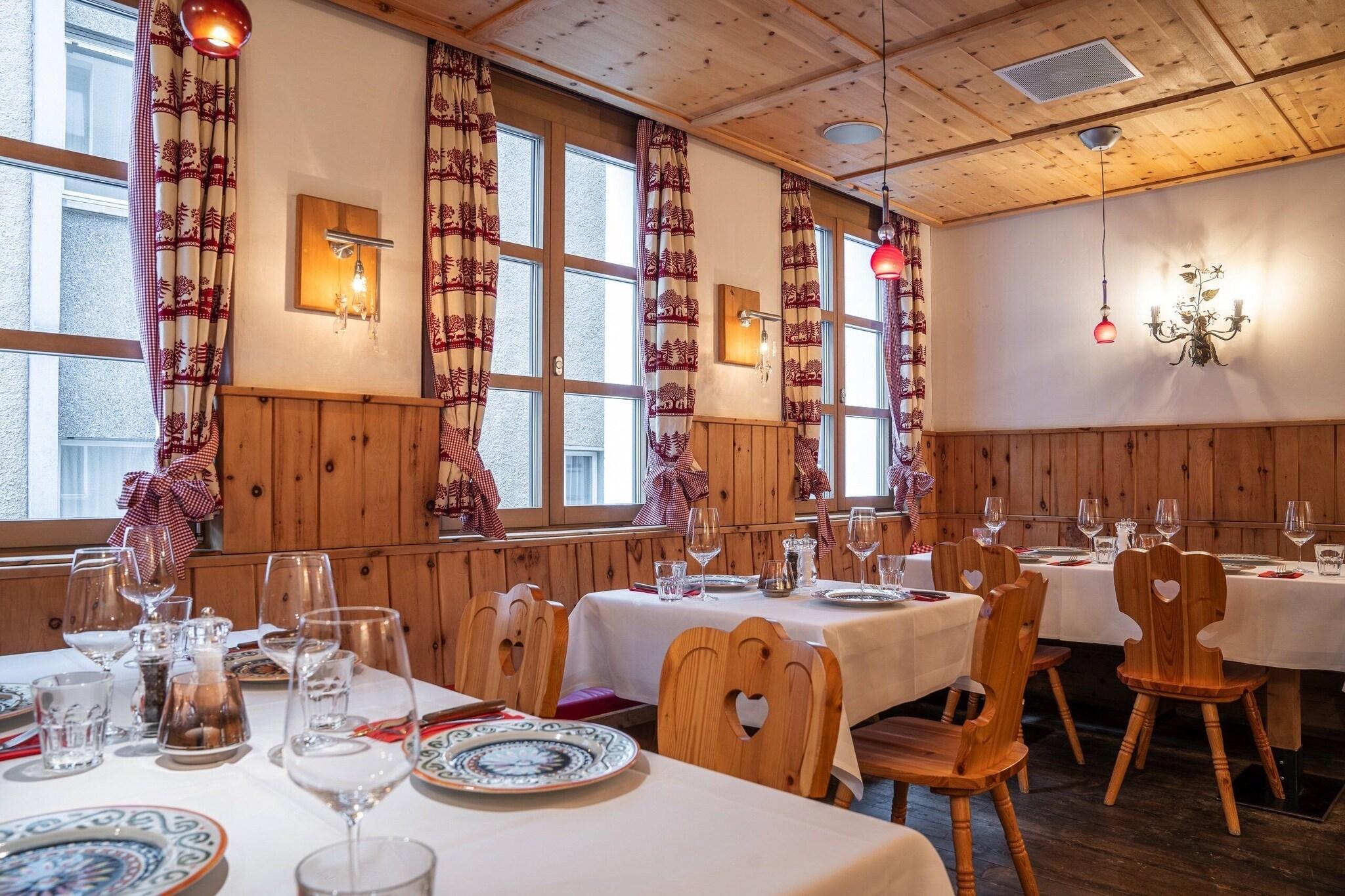 Hotel Piz by null